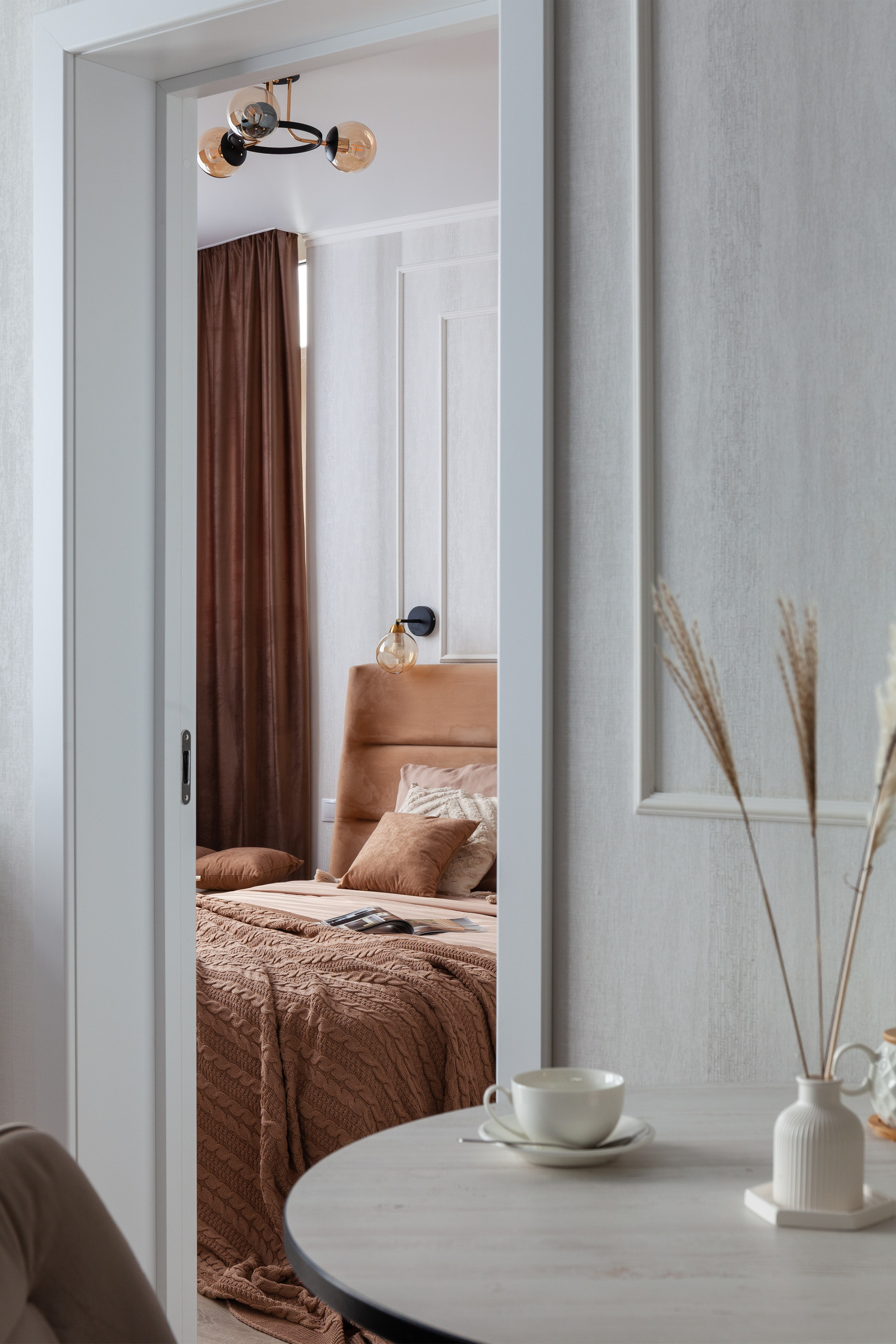 Интерьерная фотосъемка двухкомнатной квартиры в ЖК «Огни Сочи». Интерьерный фотограф в Москве