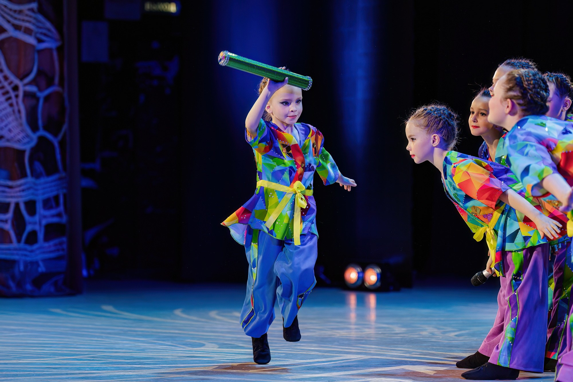 Отчетный концерт Образцового коллектива Алтая театра эстрадной песни «Созвездие». Свадебный и репортажный фотограф Никита Сницарев в Барнауле