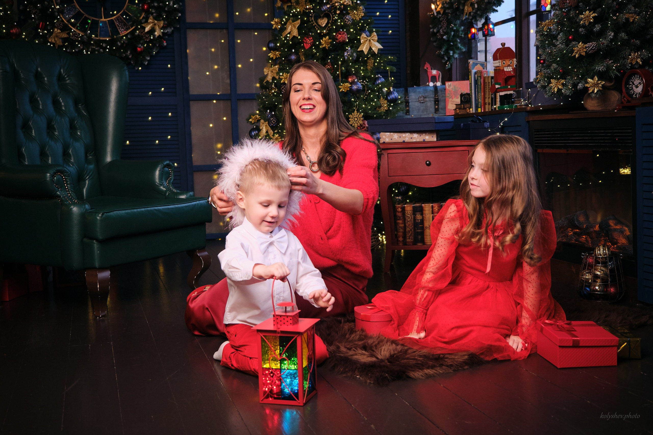 студийная семейная фотосессия к новому году в Коломне