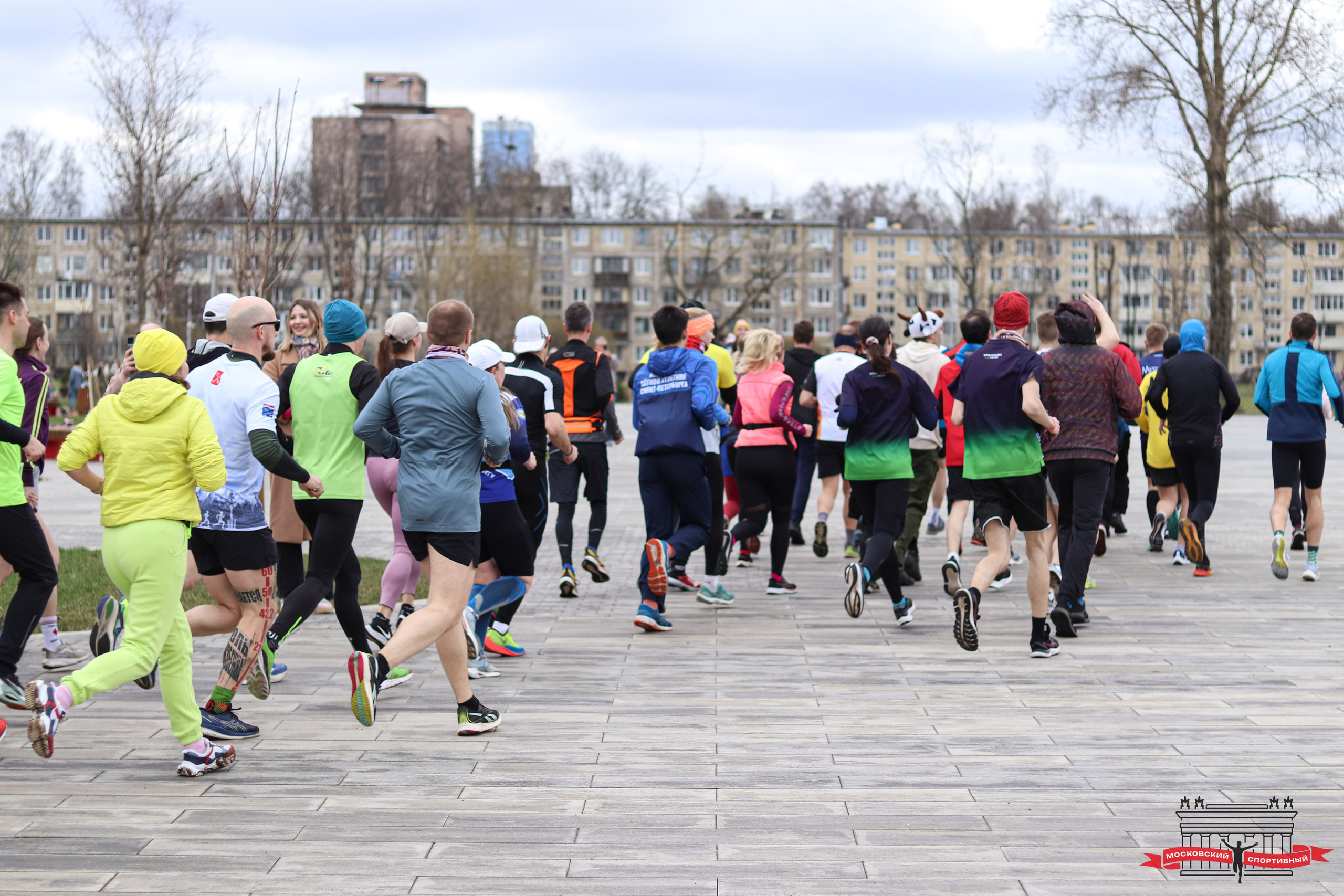 Московский Спортивный «КОСМИЧЕСКИЙ RUNOFF». Ивентный фотограф в Санкт-Петербурге Олег Комков
