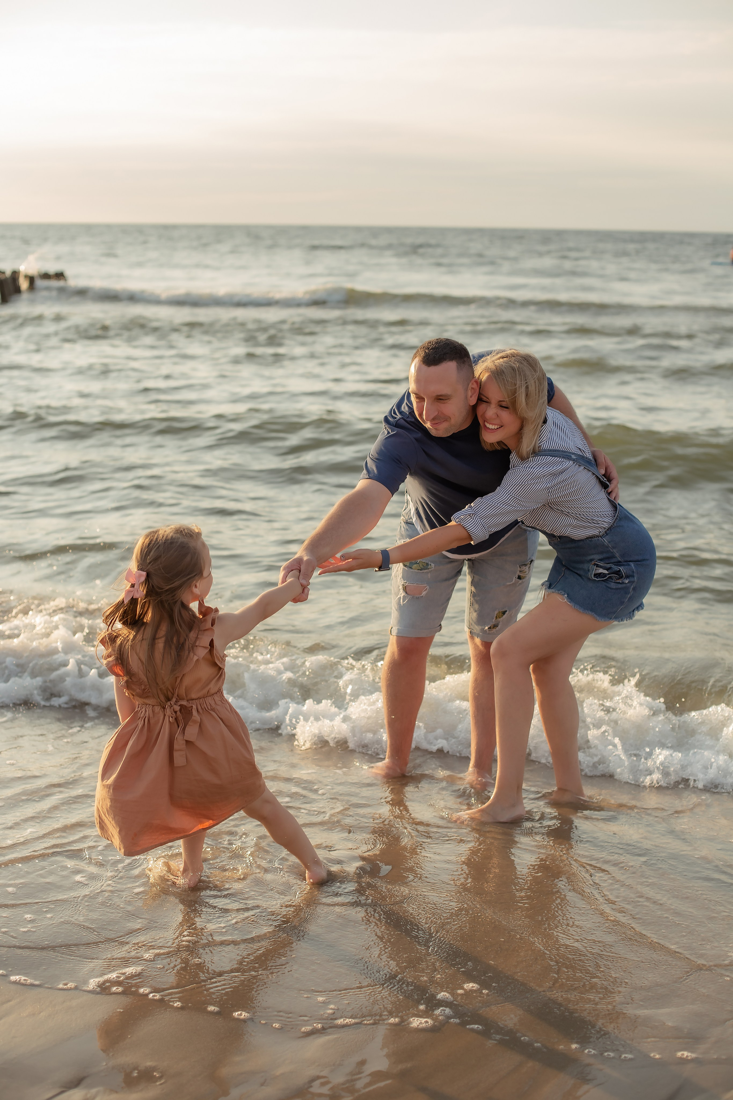 Есеня и родители. Малиновка. Фотограф в Калининграде Решетникова Алина