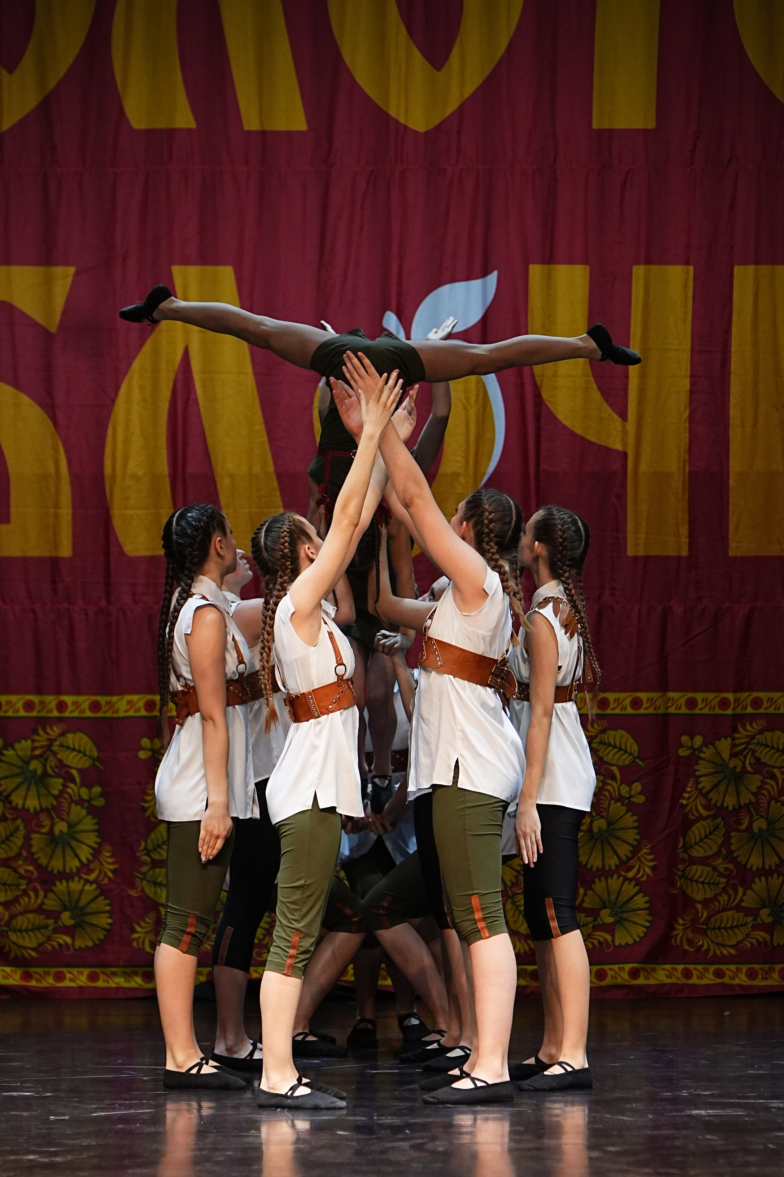 5 апреля, блок 2, г. Тверь. Золотое яблочко