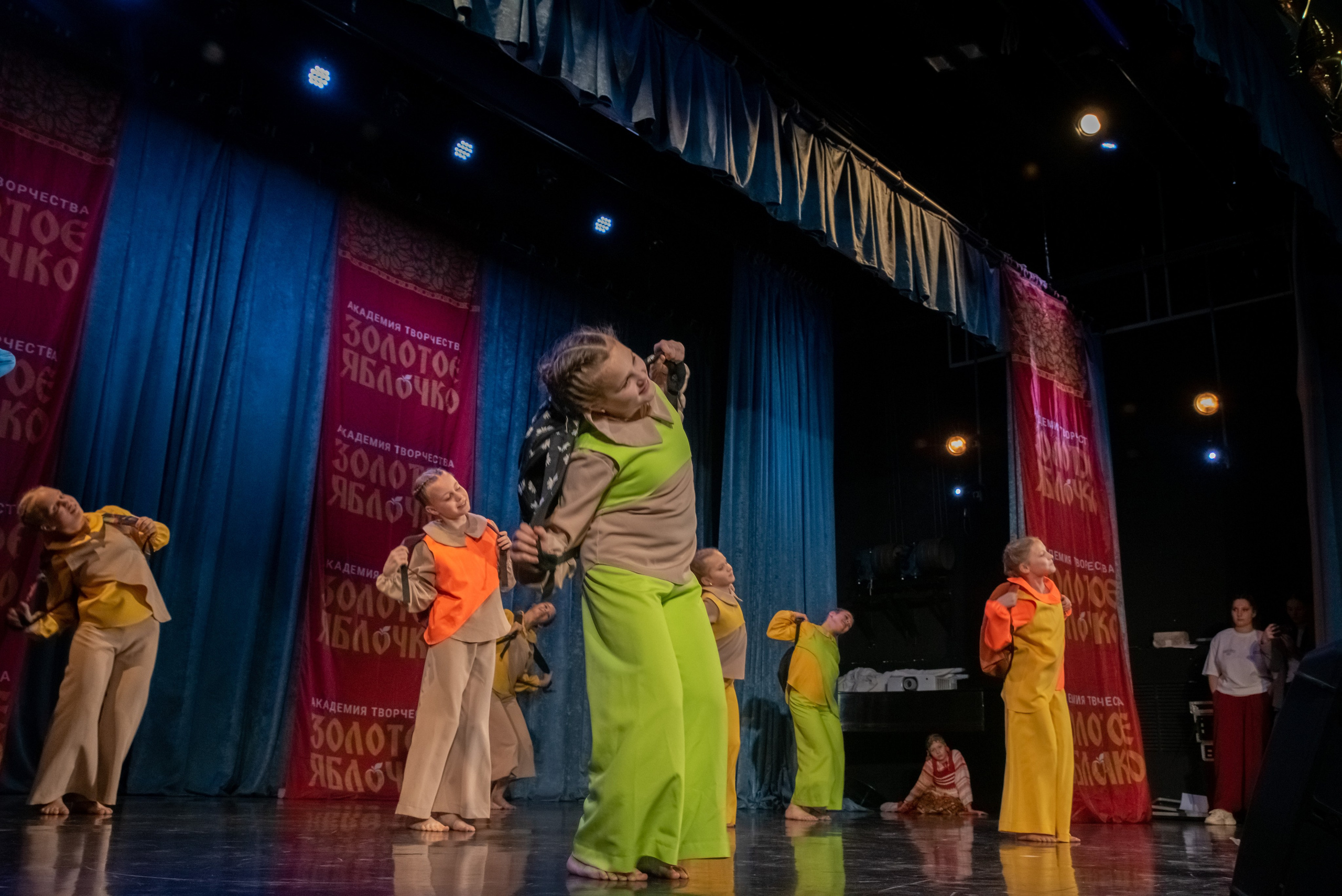 7 декабря, г. Выборг. Золотое яблочко