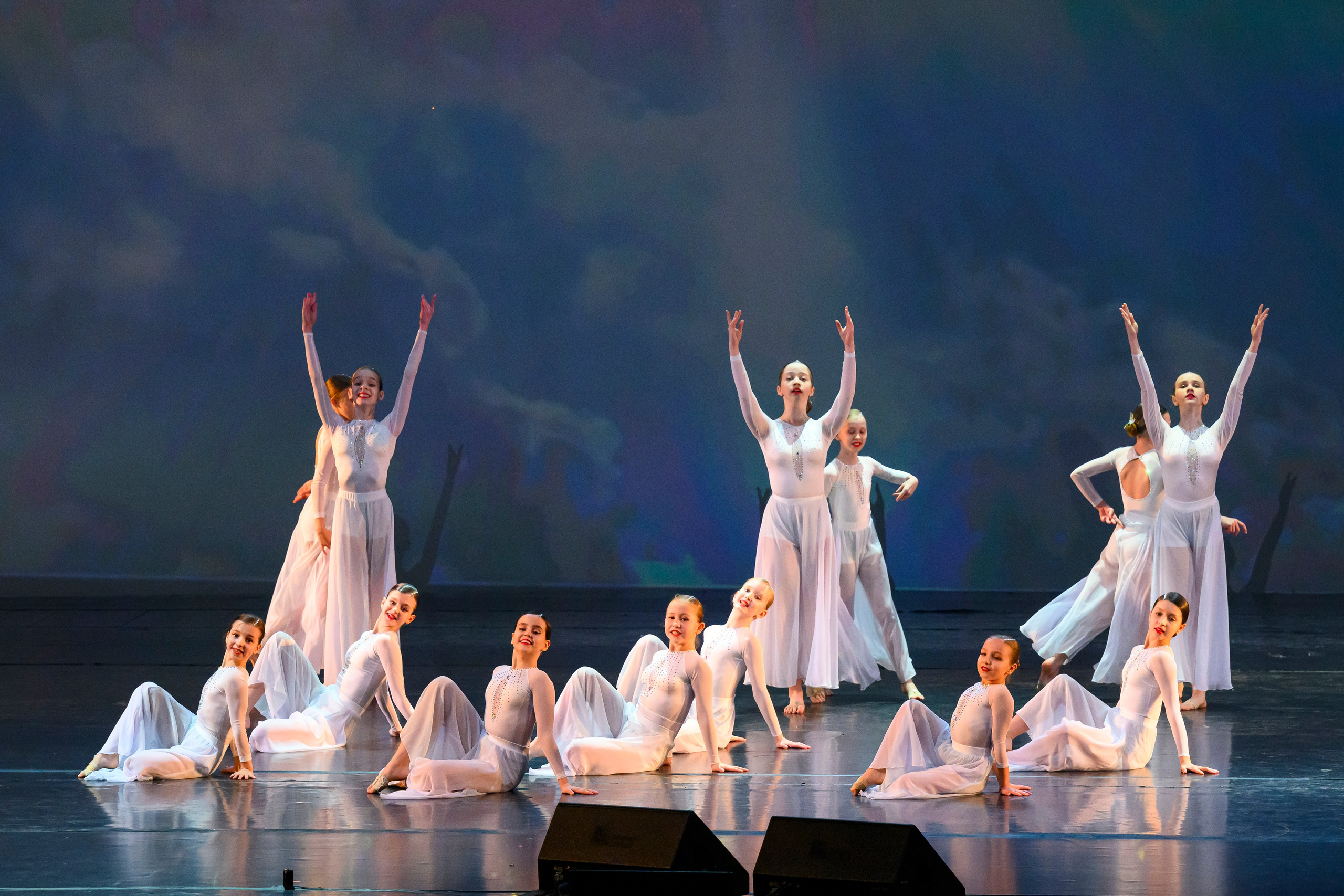 23 апреля, часть 1, БКЗ Октябрьский, г. Санкт-Петербург. Золотое яблочко