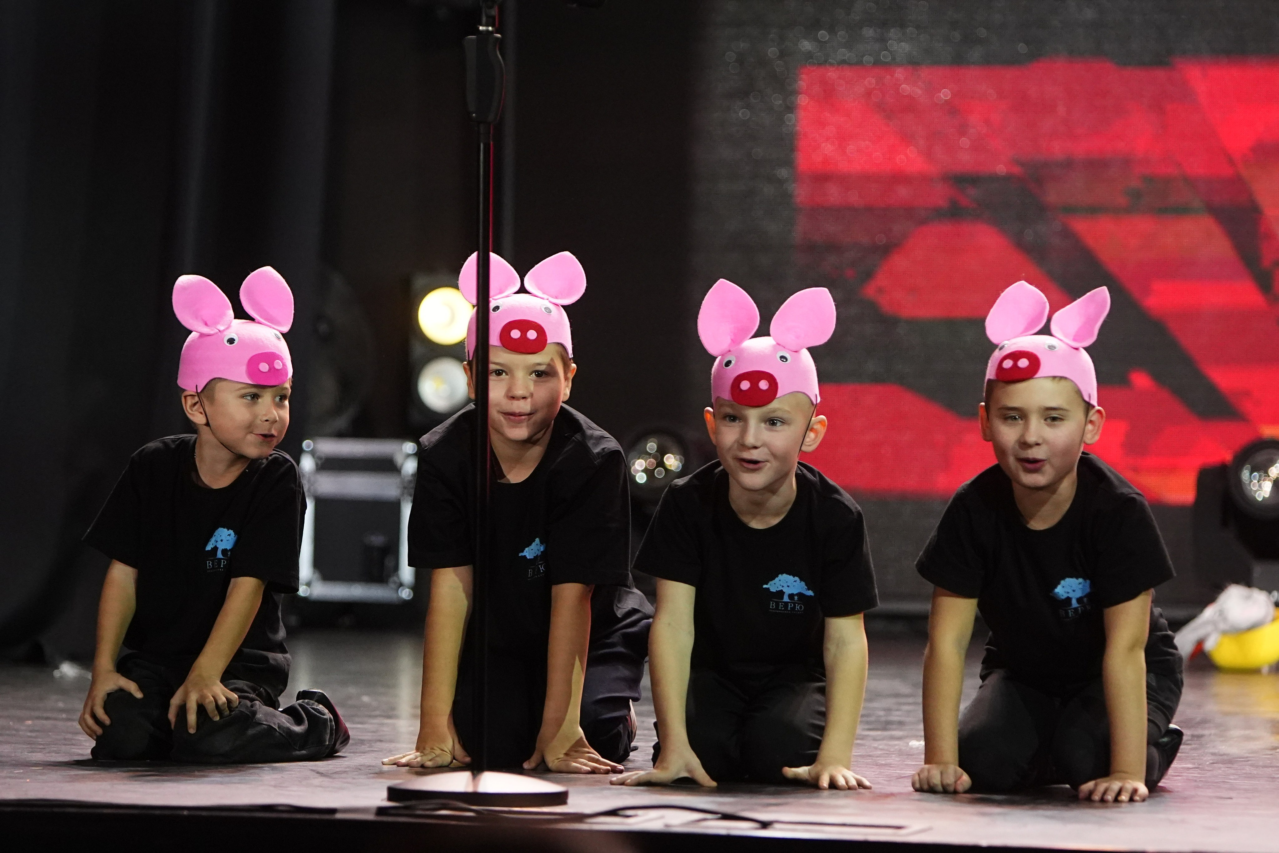 4 ноября, блок 2, г. Санкт-Петербург. Золотое яблочко