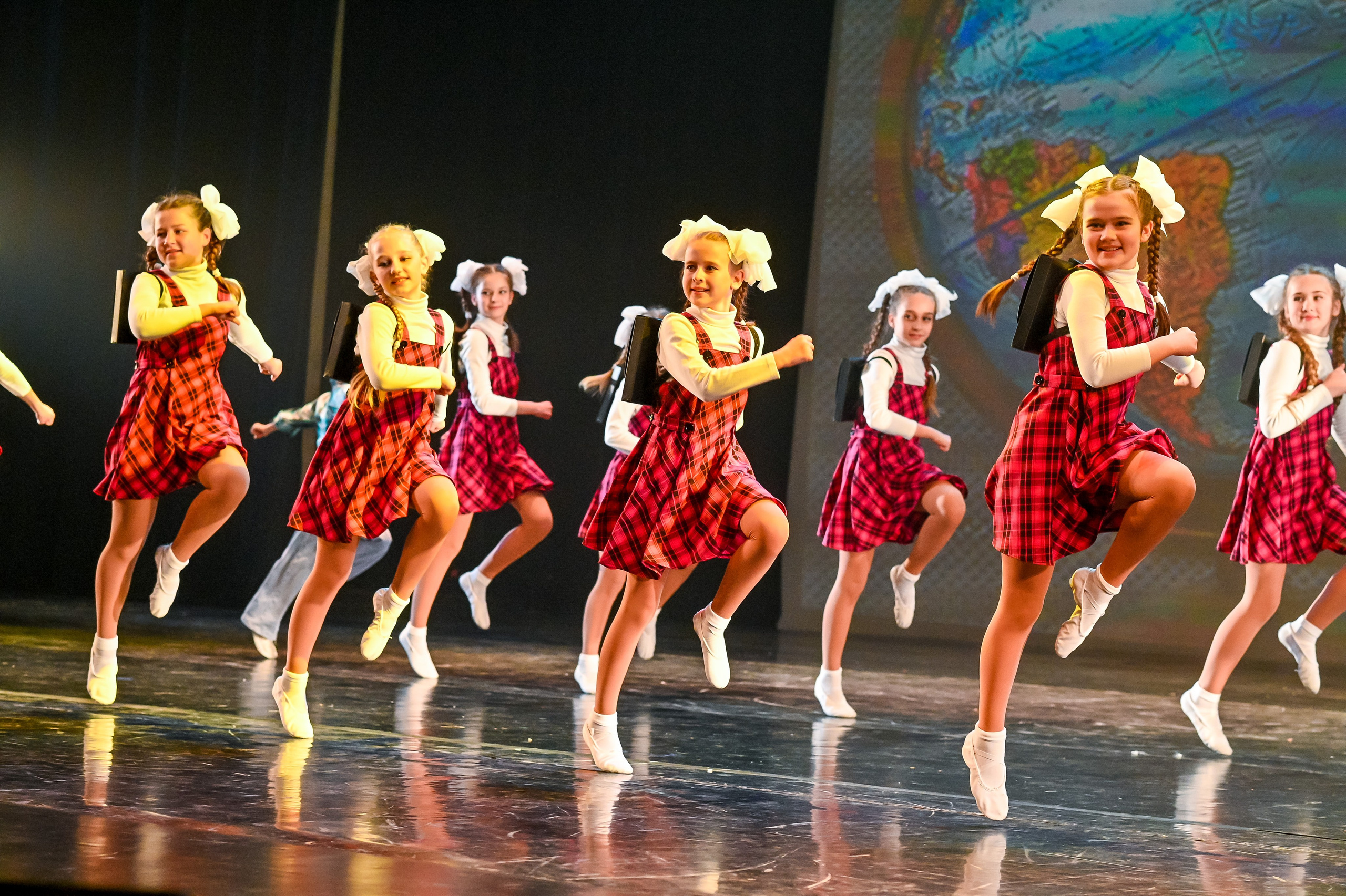 23 апреля, часть 3, БКЗ Октябрьский, г. Санкт-Петербург. Золотое яблочко