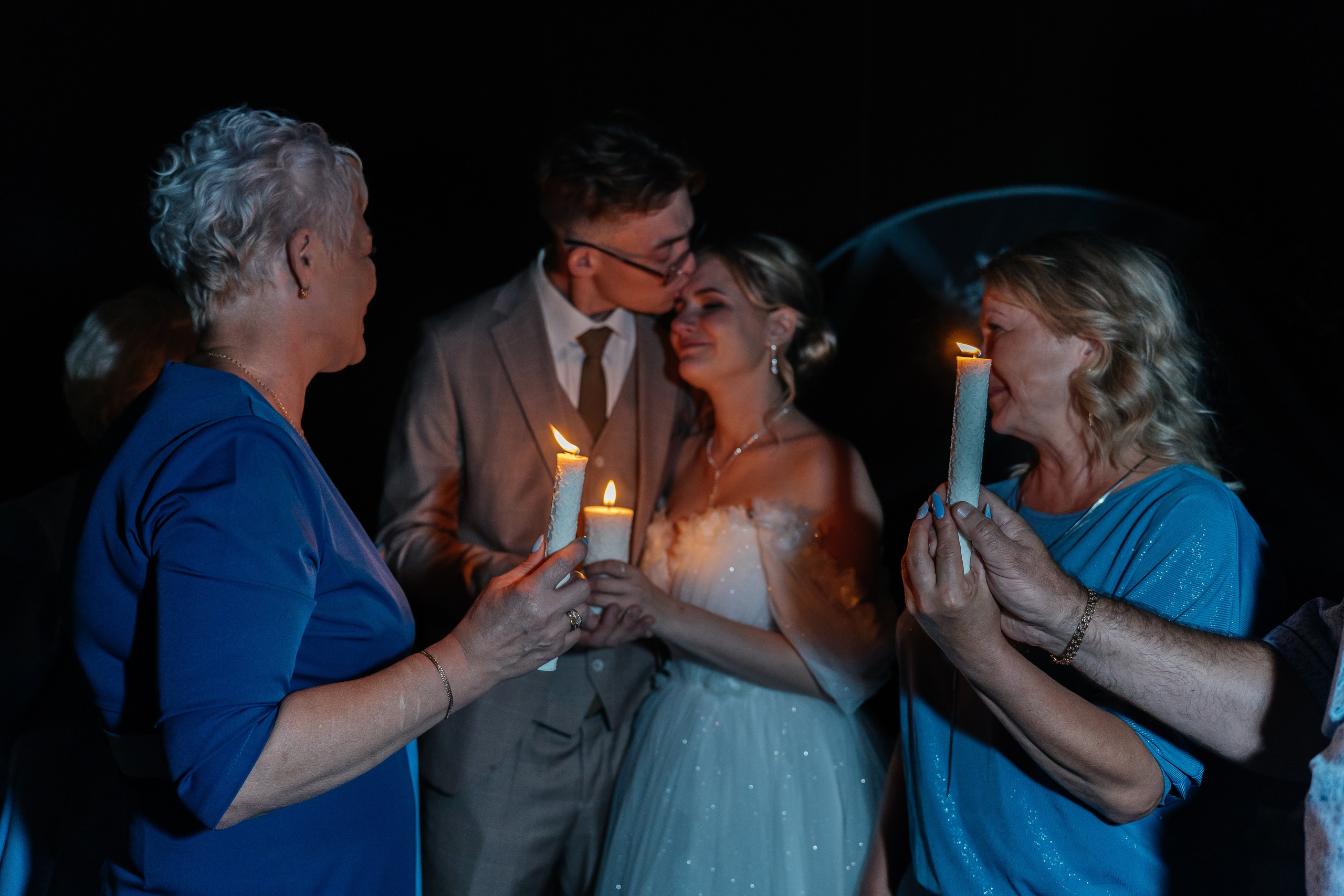 City Center. Для тех, кто не ждёт удачи, а создаёт её. Каждая фотосессия — это твой момент, твой стиль, твой успех. 📸