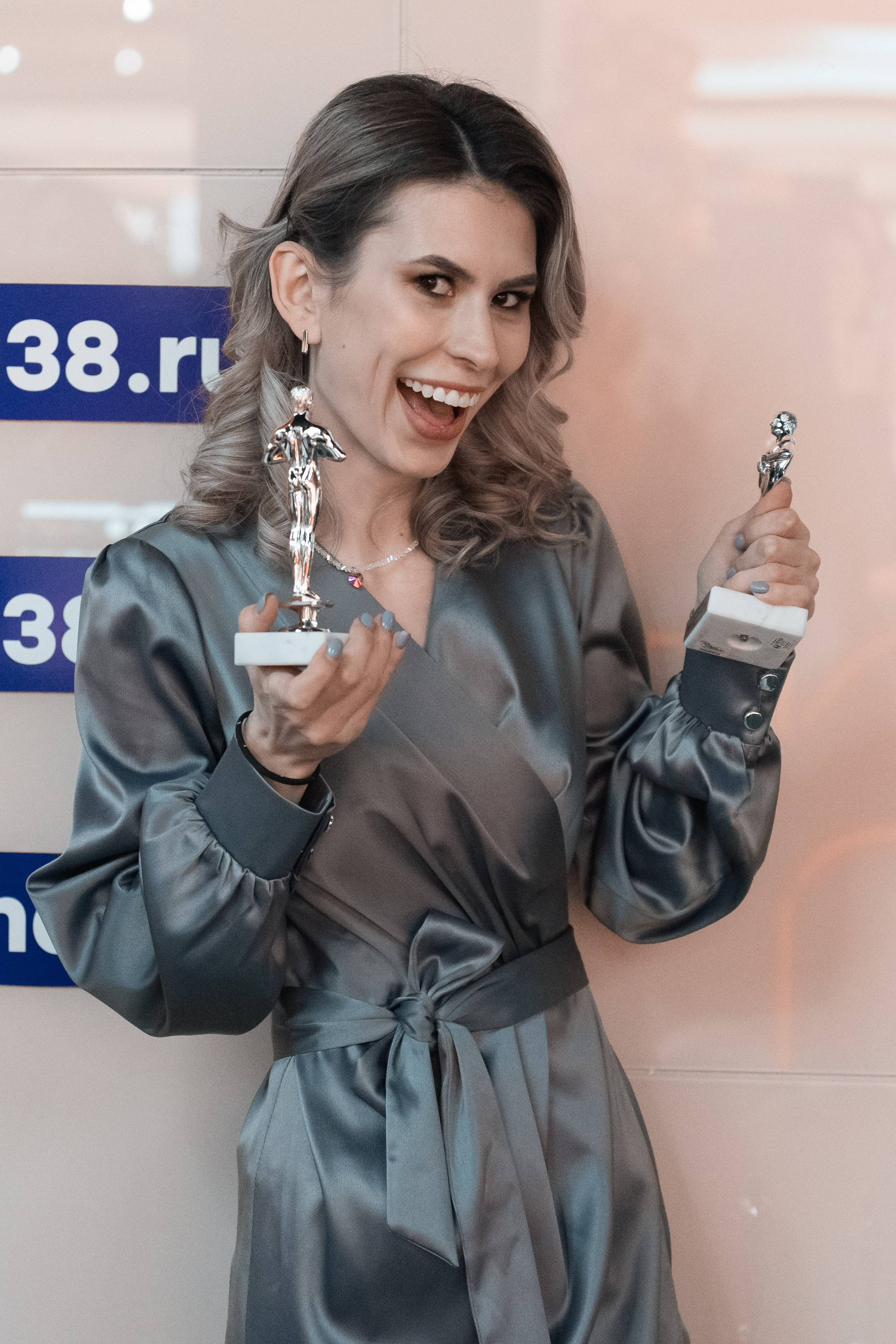 Веб-сериал «МЫ». Для тех, кто не ждёт удачи, а создаёт её. Каждая фотосессия — это твой момент, твой стиль, твой успех. 📸