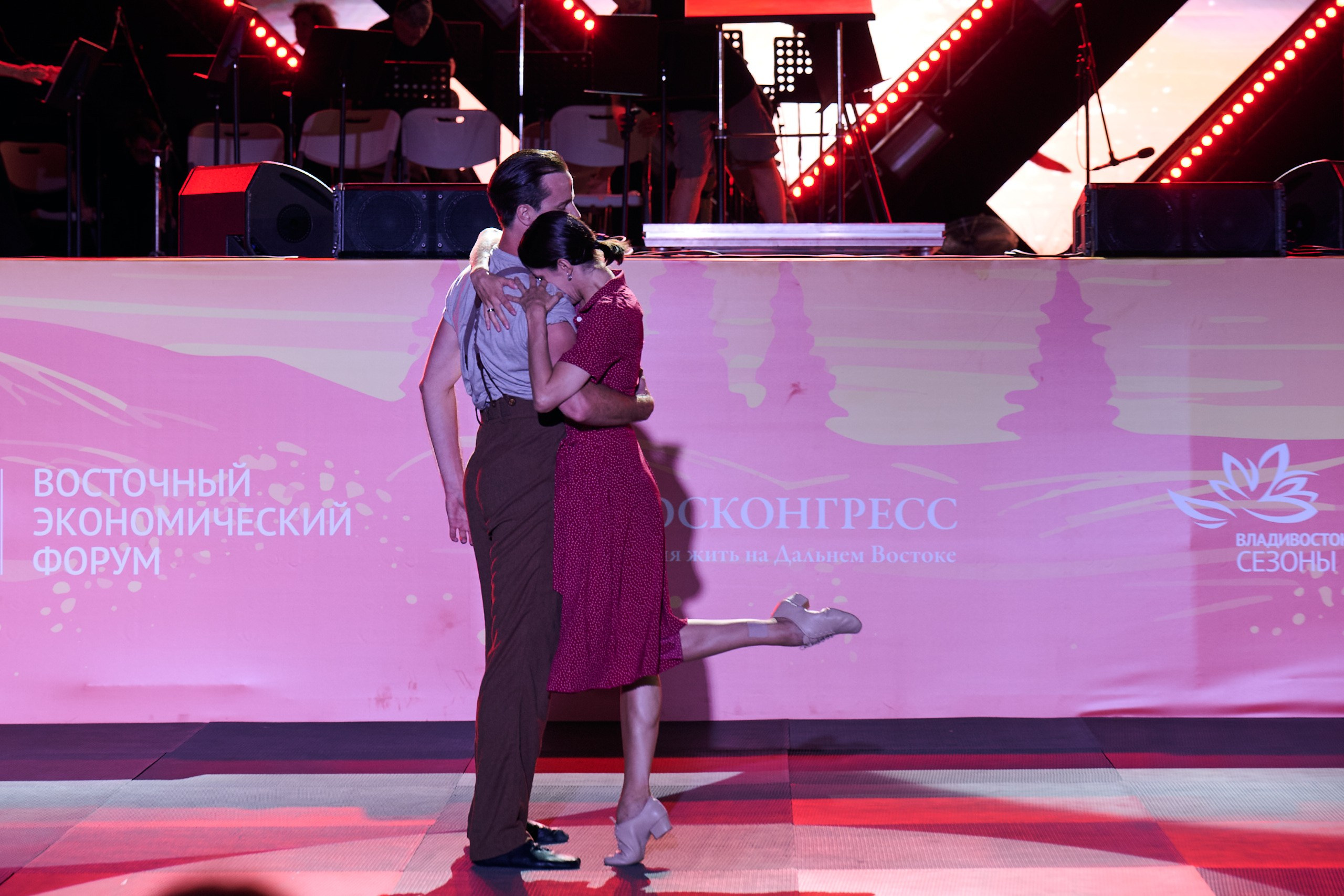 Концерт площадь. Профессиональный репортажный фотограф Инесса Иминова