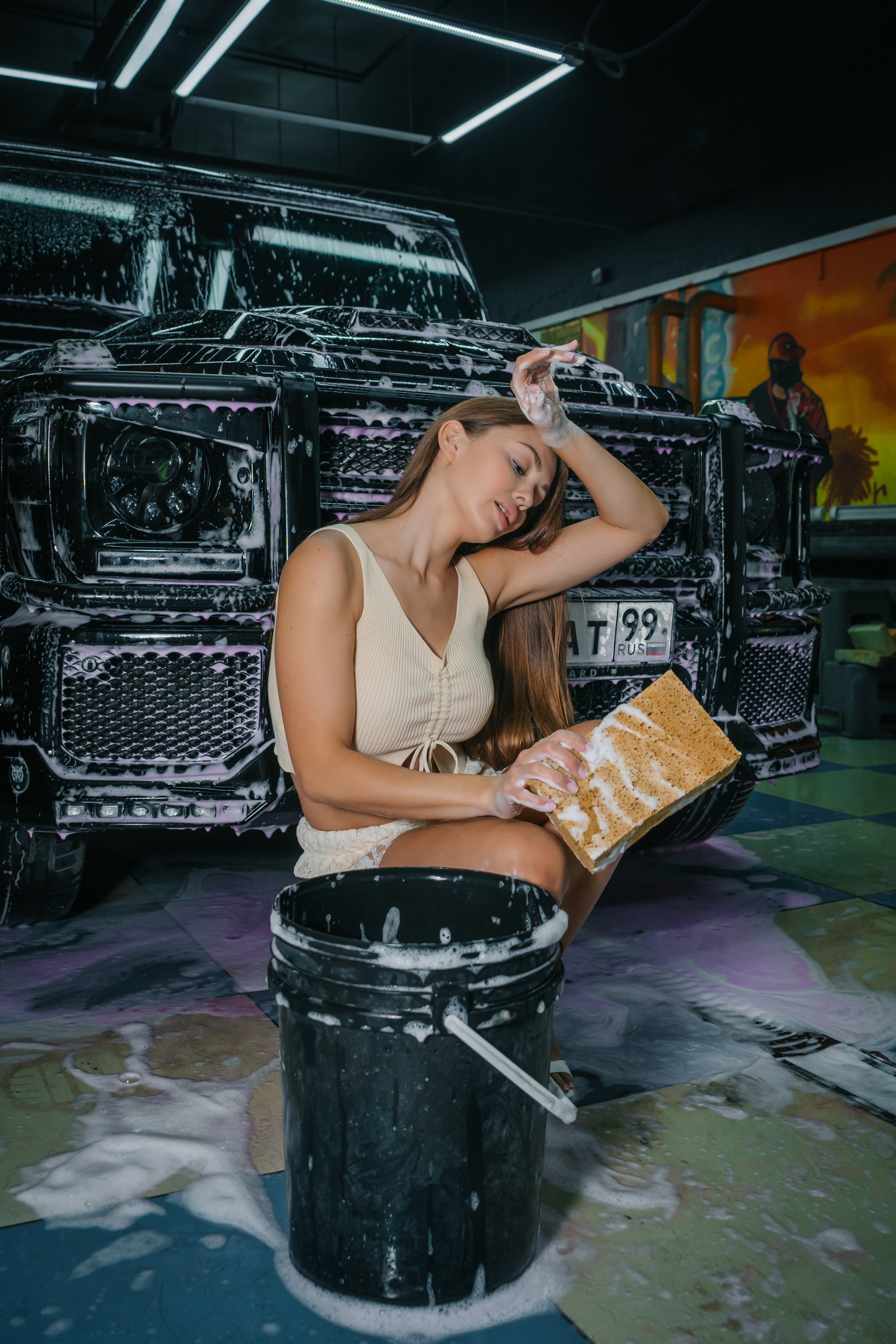 Женская съемка на автомойке. Фотограф Москва и Видеограф Москва