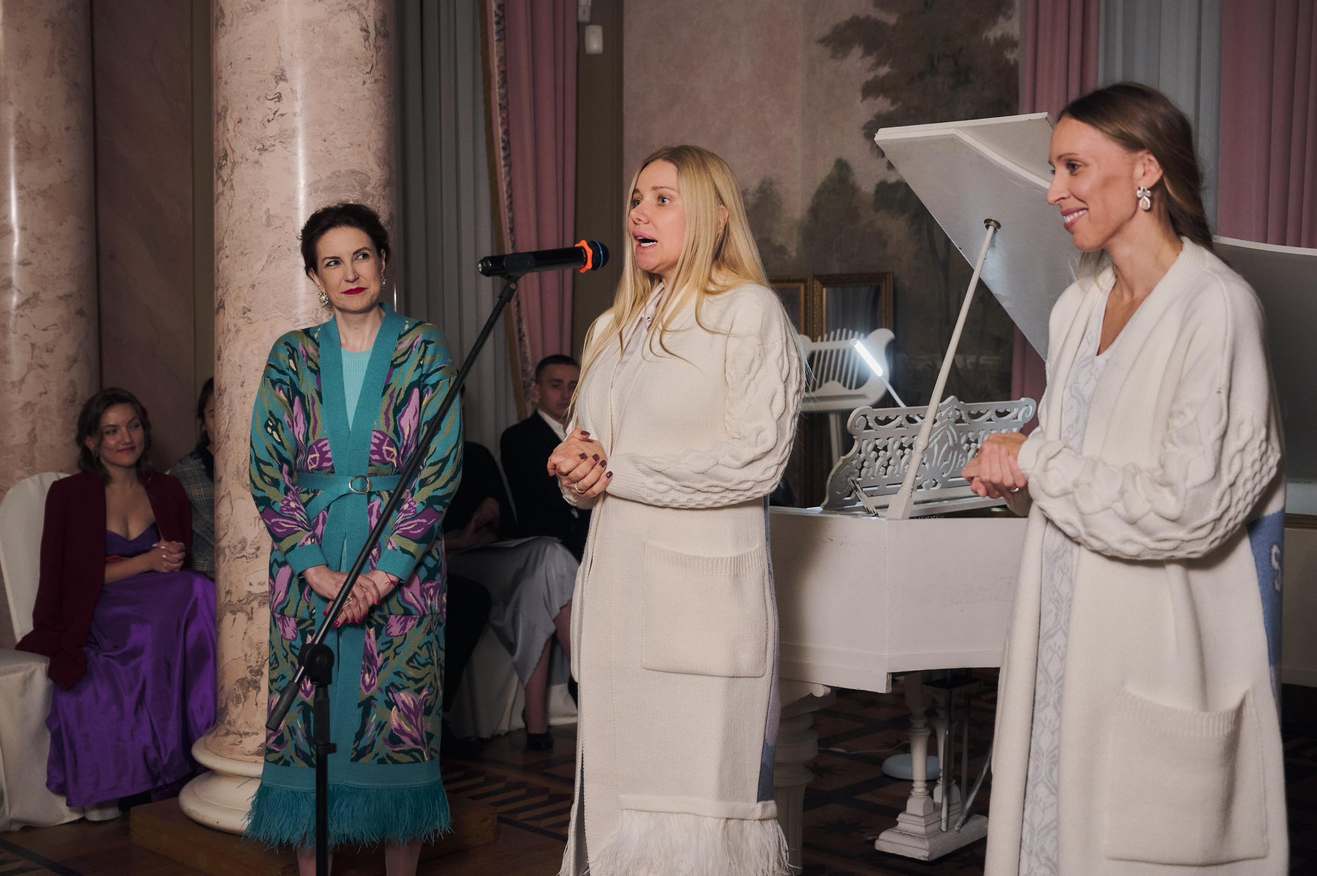 Открытие выставки 13.09.22. Никита Хохловский фото и видео продакшн