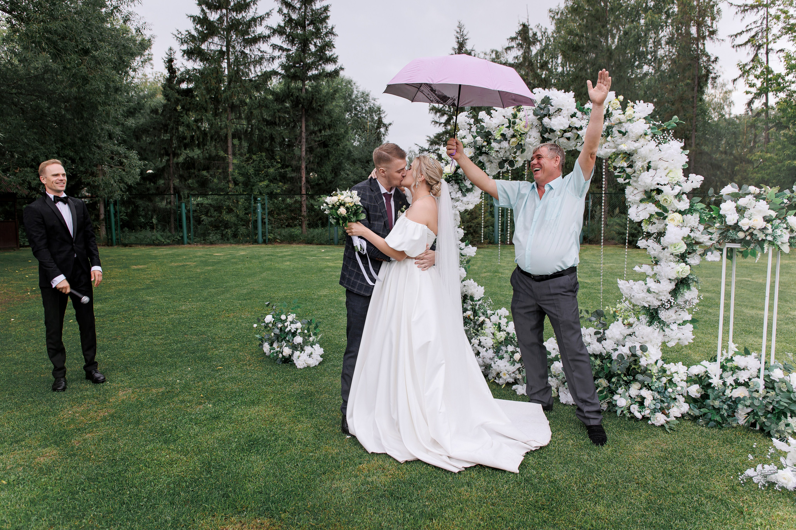 Екатерина и Евгений. Свадебный фотограф в Омске Яна Савина