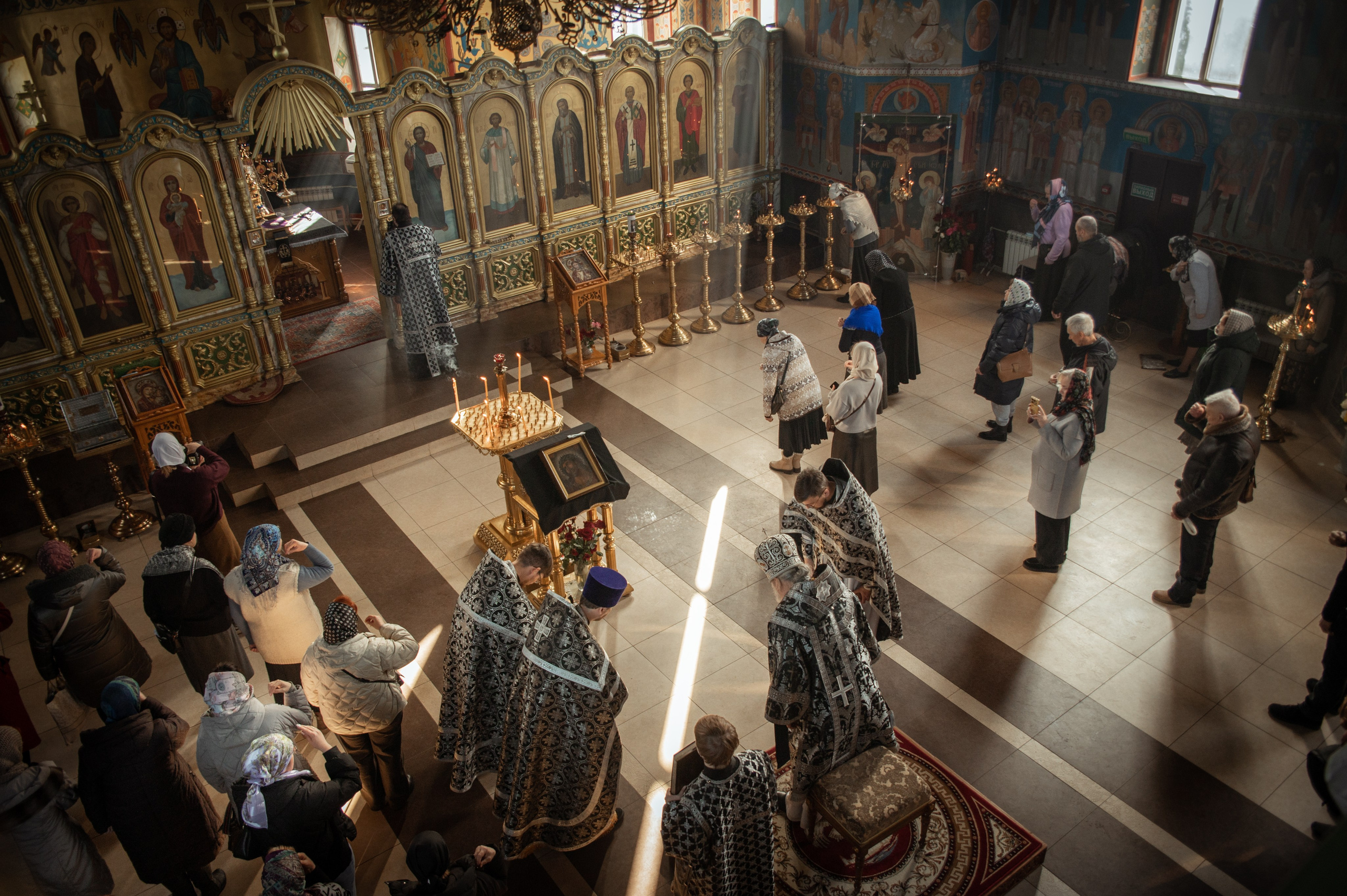 Преждеосвящение Даров. Храм Серафима Саровского. Церковный, семейный и репортажный фотограф Волгоград, Волжский