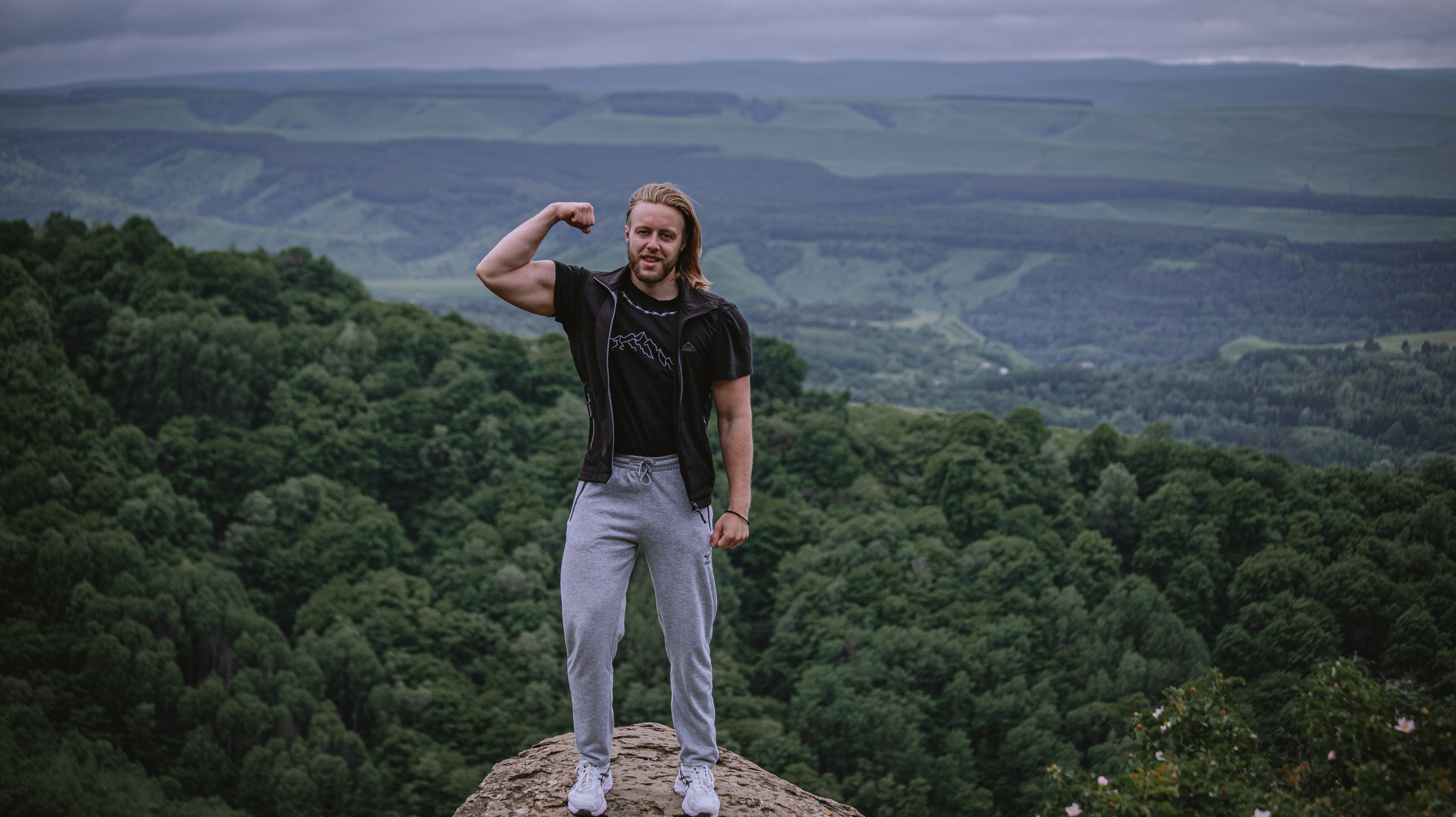 Приключения в КЧР. Фотограф. Пейзажи, макро, портреты. Город Енакиево, без границ в съёмке