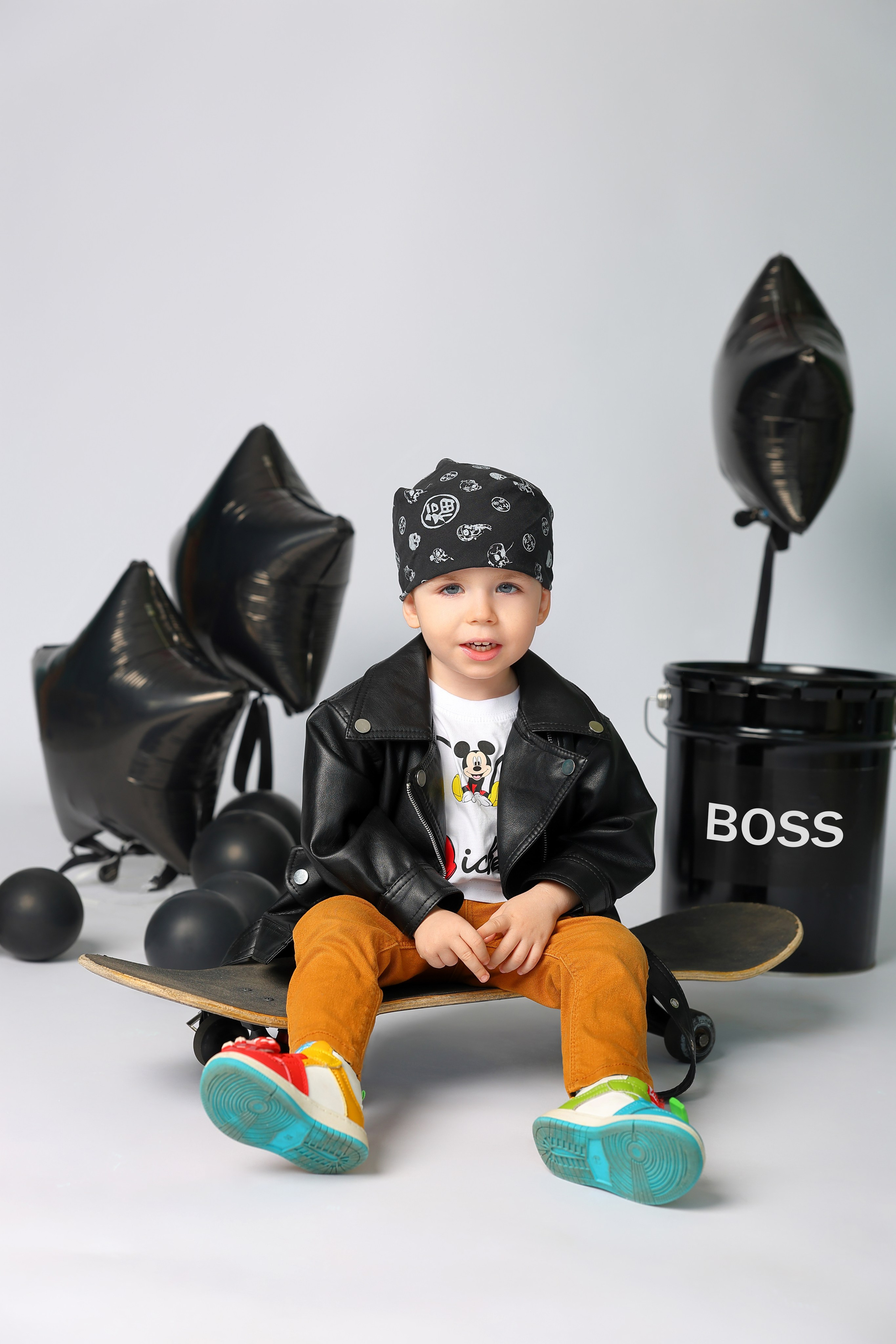 Фотосессии ко дню рождения. Интерьерная фотостудия Toffee Studio