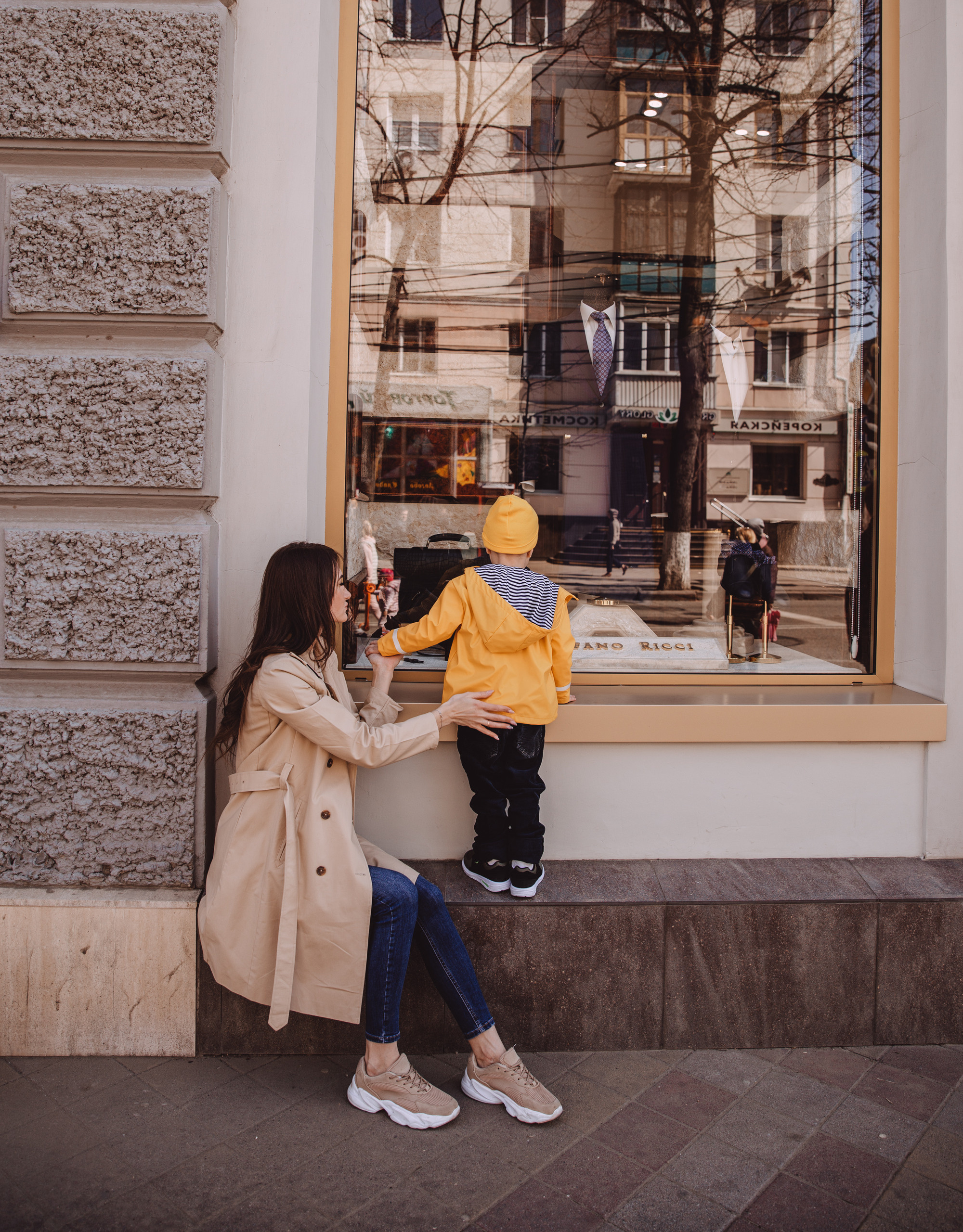Уличная съемка с Олей и ее мальчиками. Фотограф в Краснодаре и Краснодарском крае