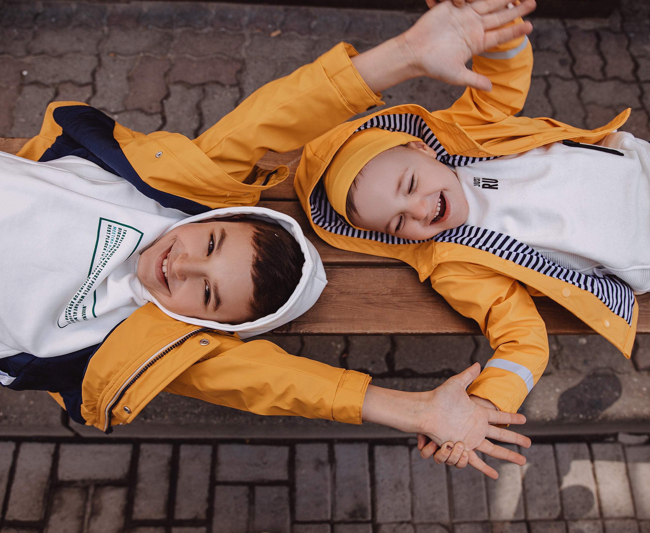 Уличная съемка с Олей и ее мальчиками. Фотограф в Краснодаре и Краснодарском крае