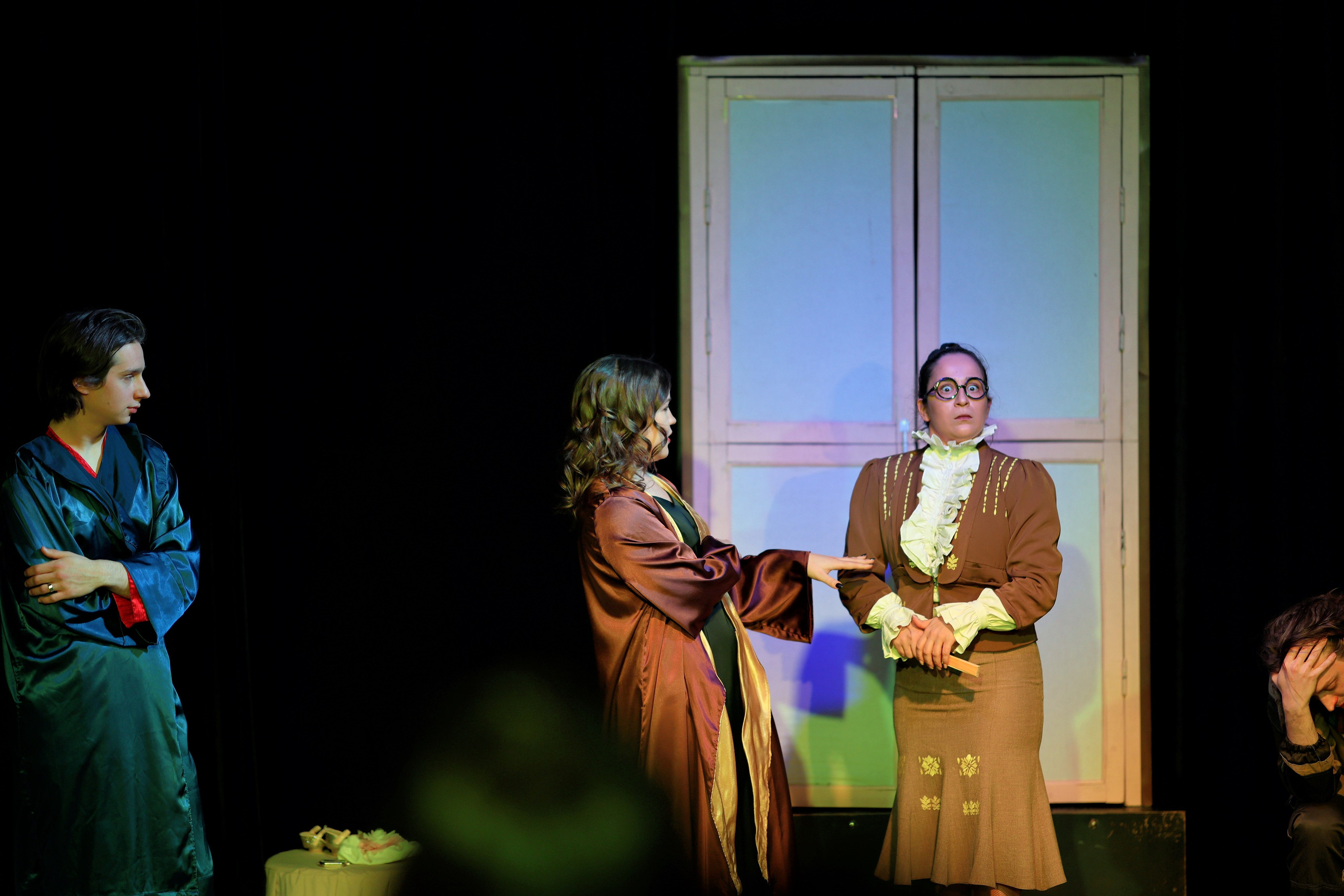 В шкафу с призраком (2). Фотограф Денис Болдинов. Москва