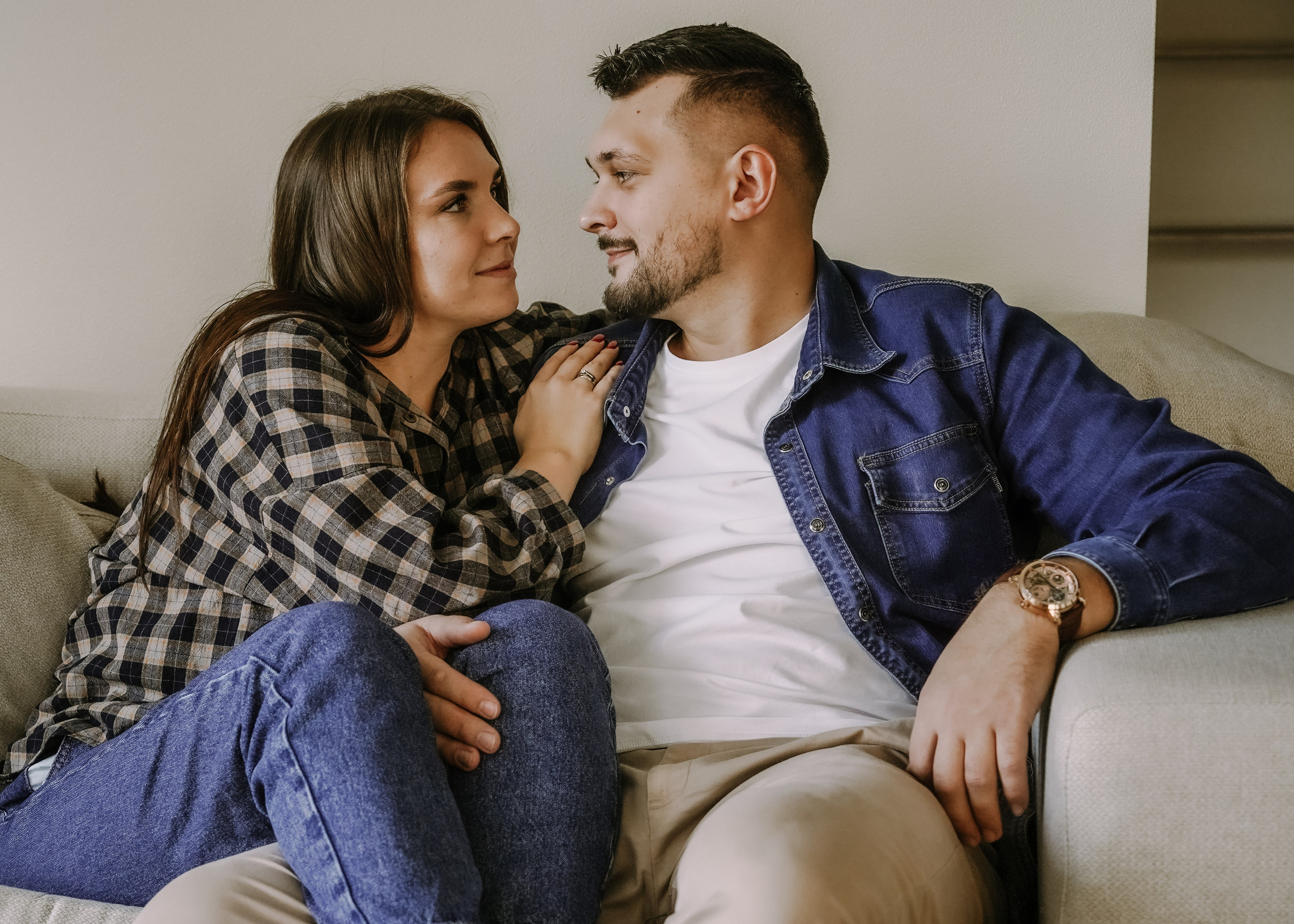 Карина, Андрей, Эмили. Главная