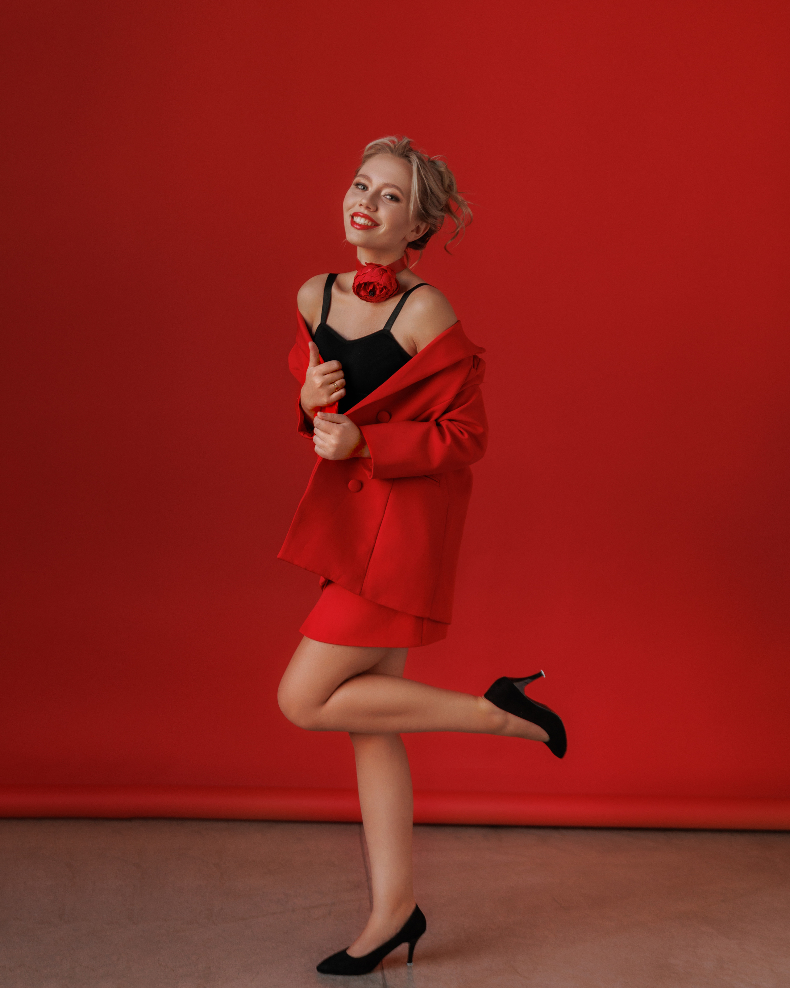 Алина, Lady in Red. Фотограф женского портрета, беременности и материнства Харькова Елена