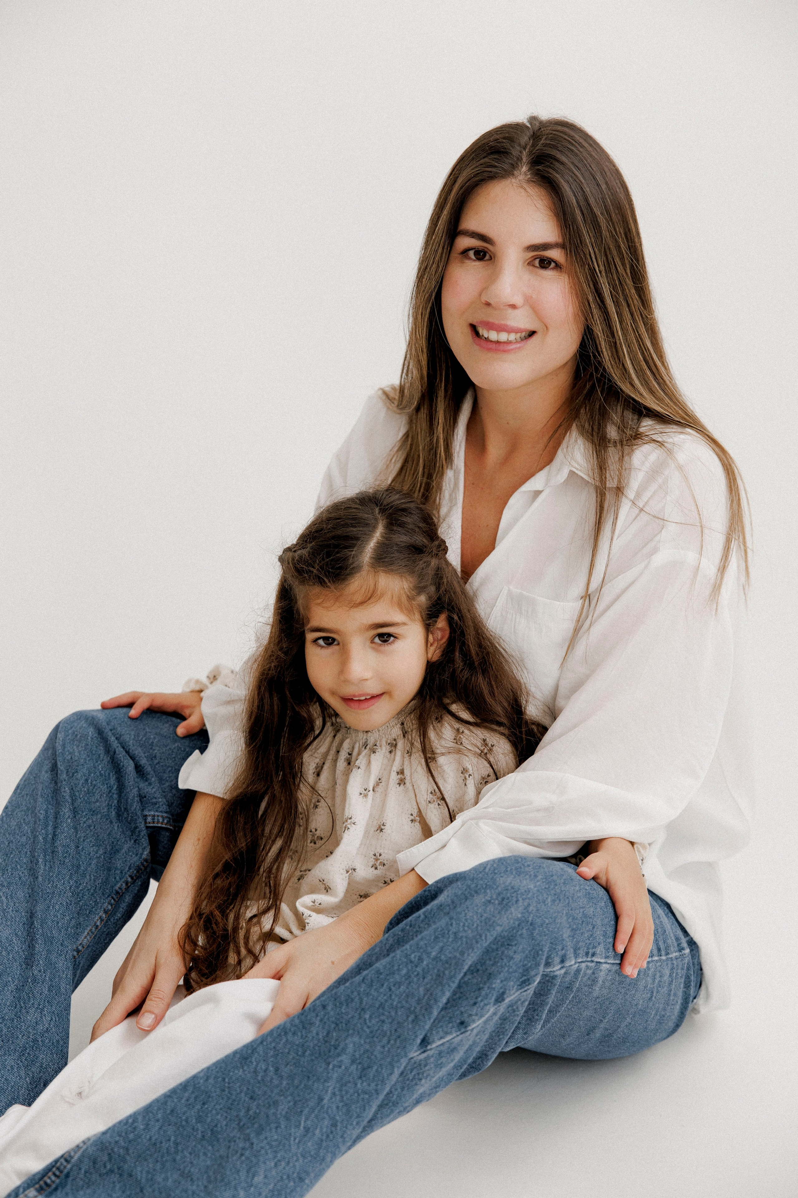 One year inside the White studio. Wedding and family photographer