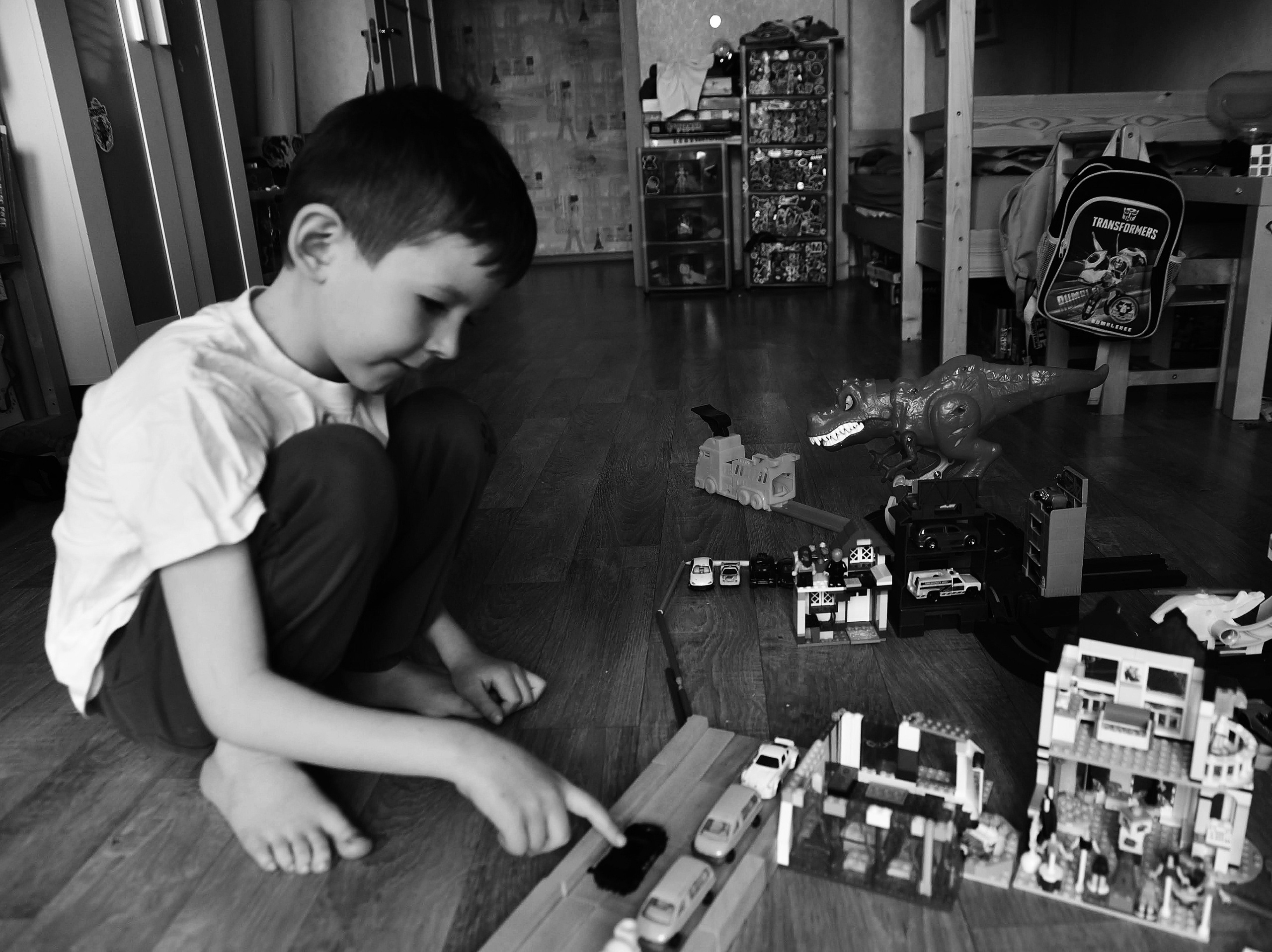 Чёрно-белое детство. Весна 2021. То ещё портфолио