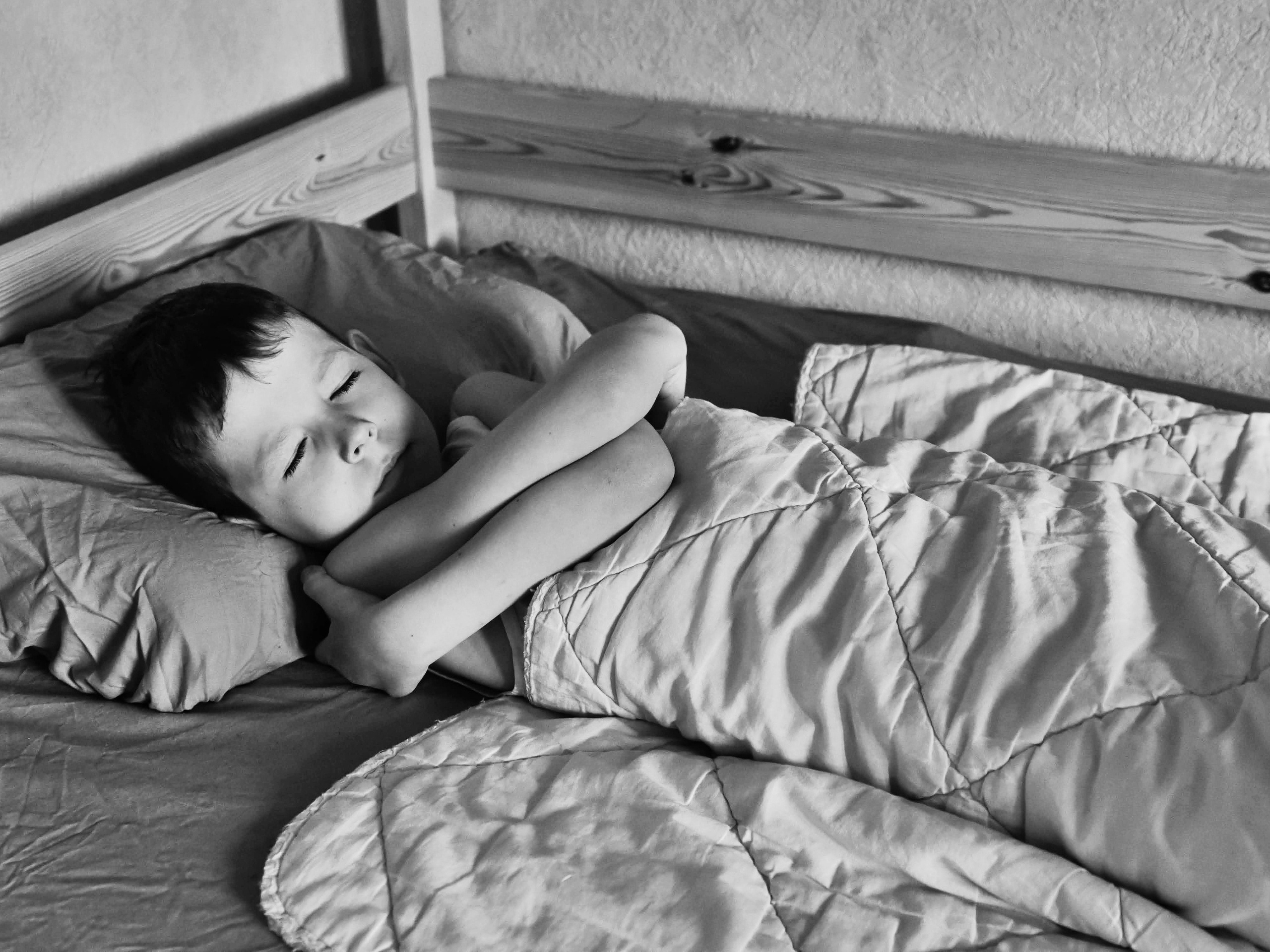 Чёрно-белое детство. Весна 2021. То ещё портфолио