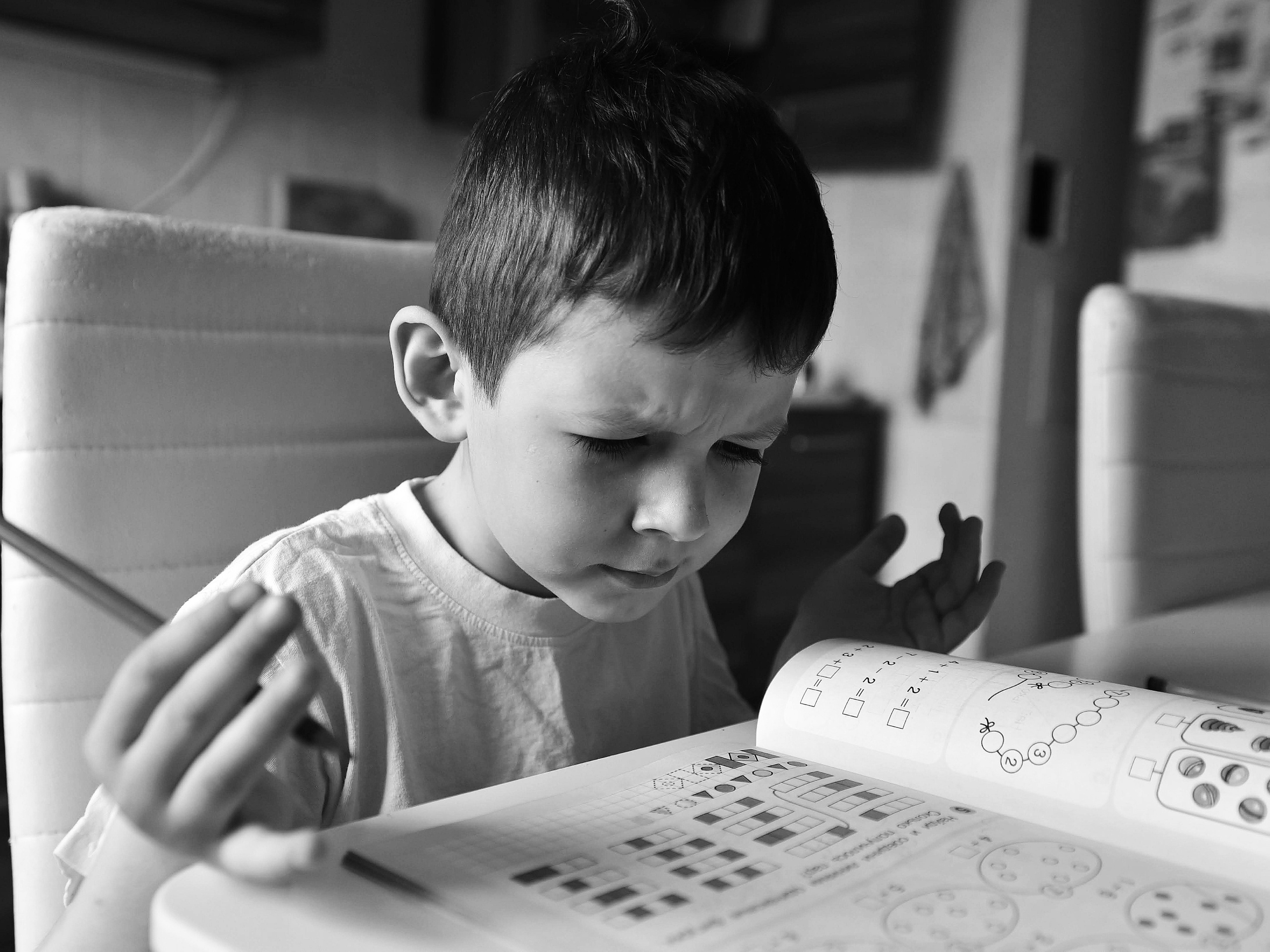 Чёрно-белое детство. Весна 2021. То ещё портфолио