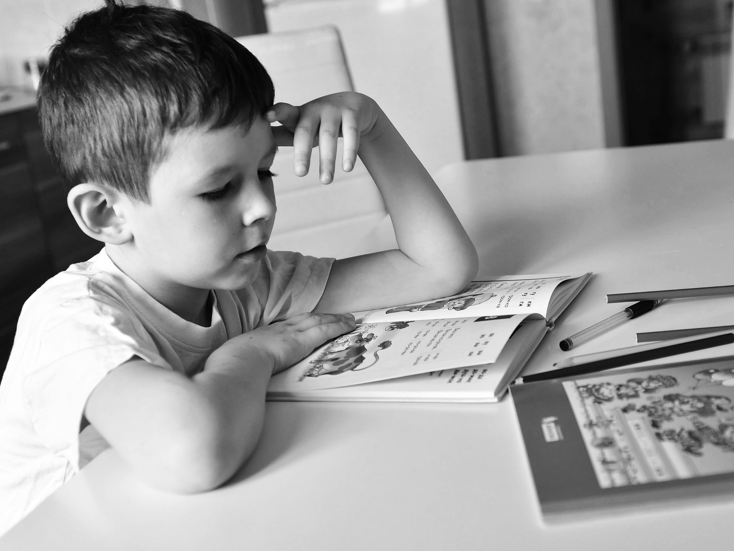 Чёрно-белое детство. Весна 2021. То ещё портфолио