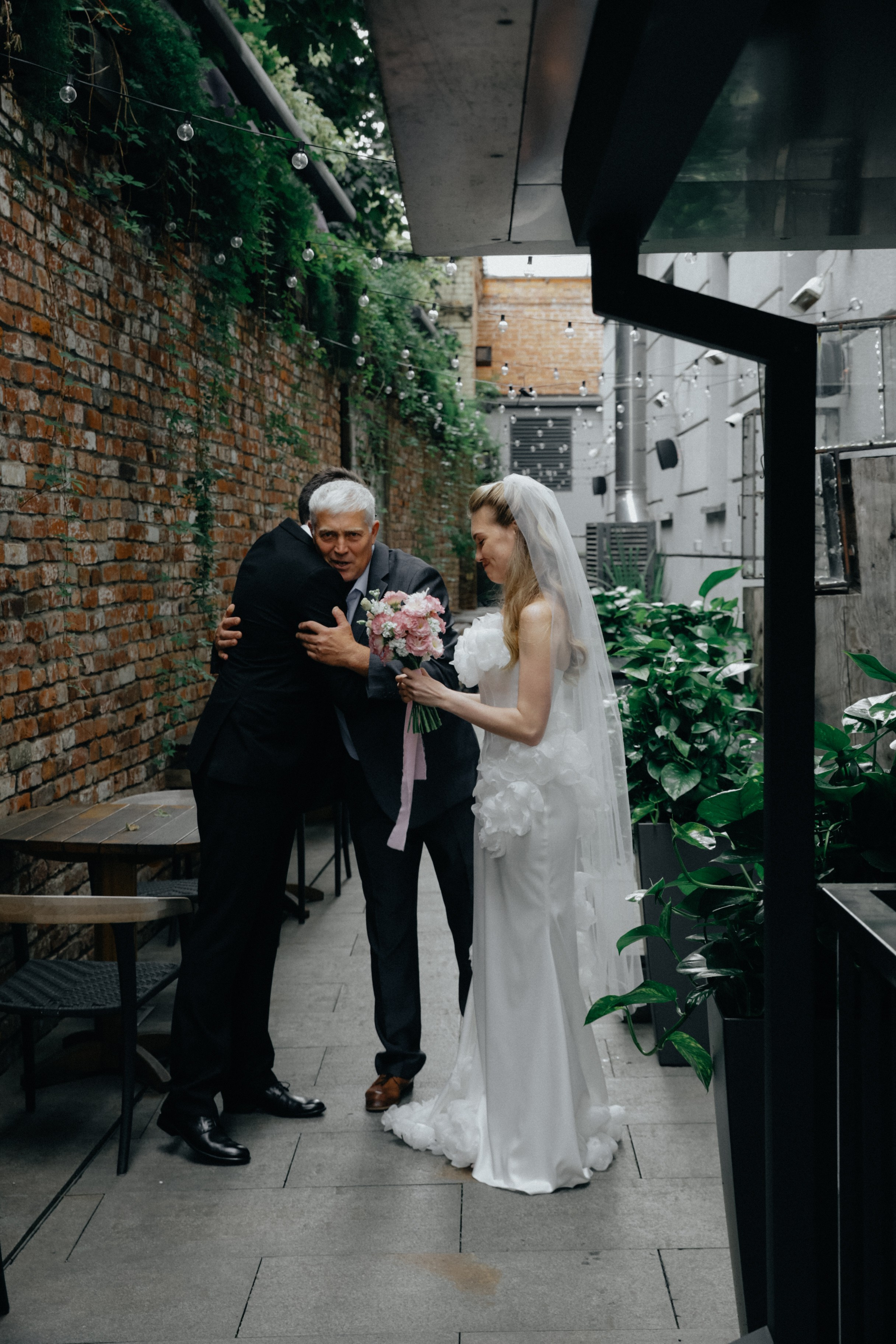 Теплый август