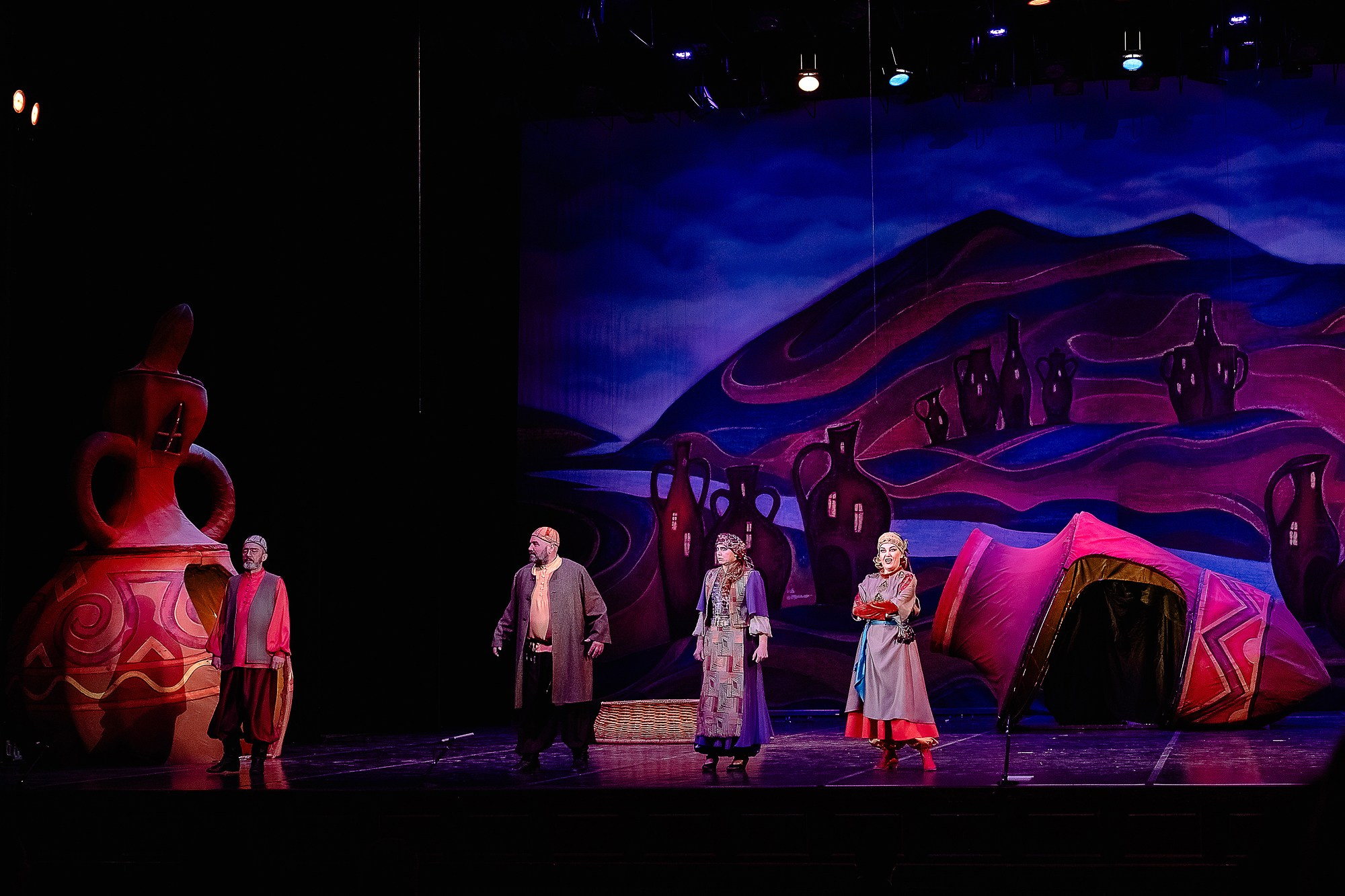 Театр оперы и балета им. Яушева. Музыкальная комедия «Ханума»