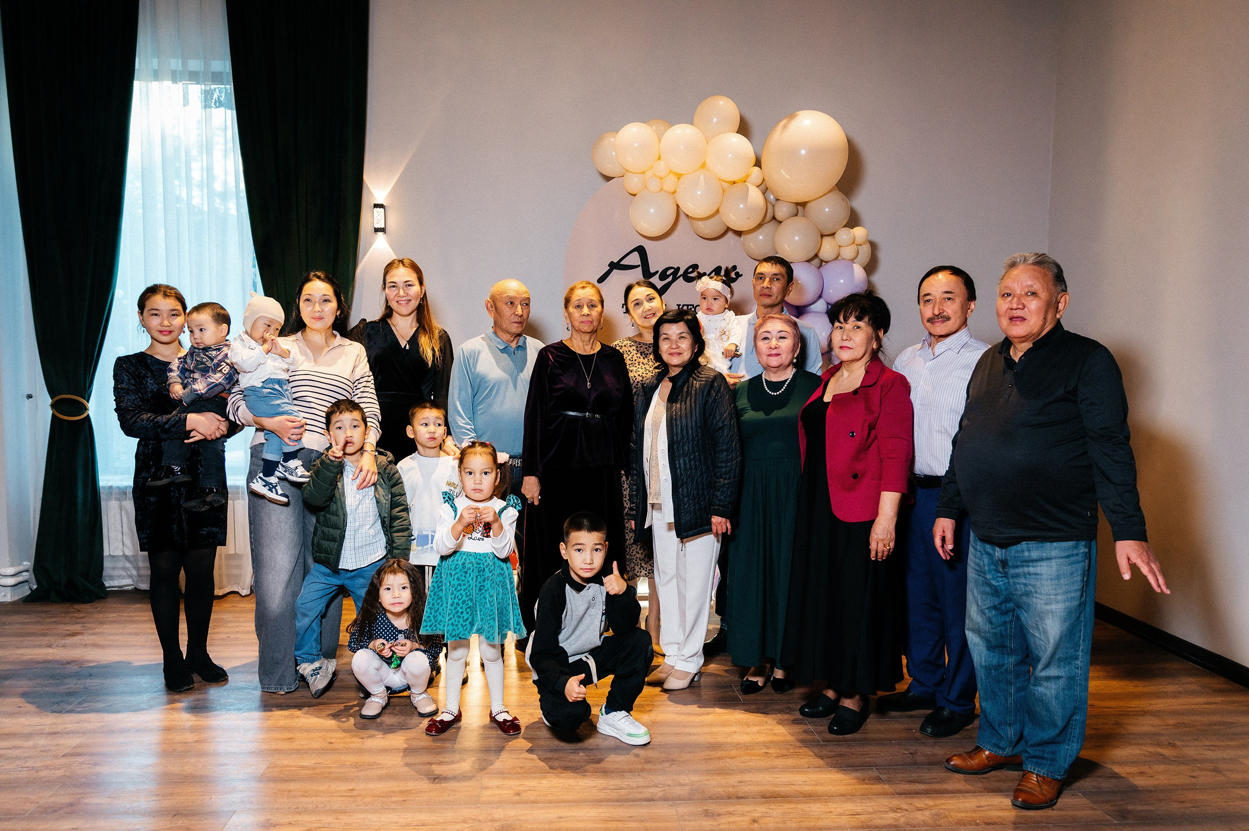 Адель, 1 год. Фотограф в Алматы — Алексей Коньков | Репортаж, свадьбы, портреты