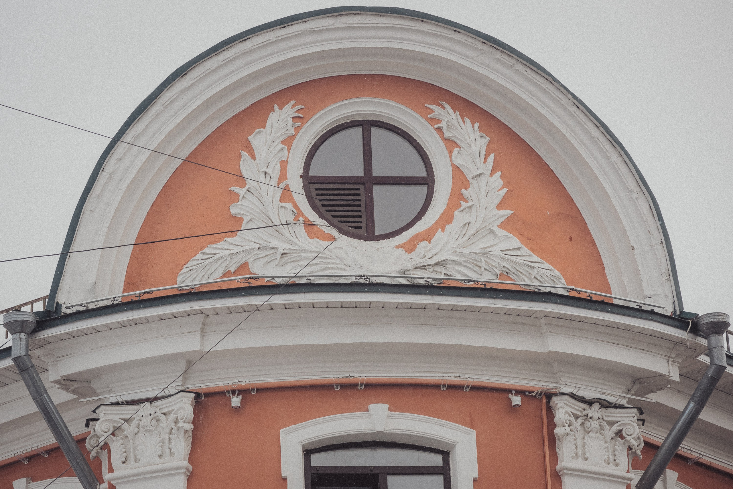 Проект #улицыгорода. Ярославль, площадь Челюскинцев. Документальный фотограф Илья Тихановский