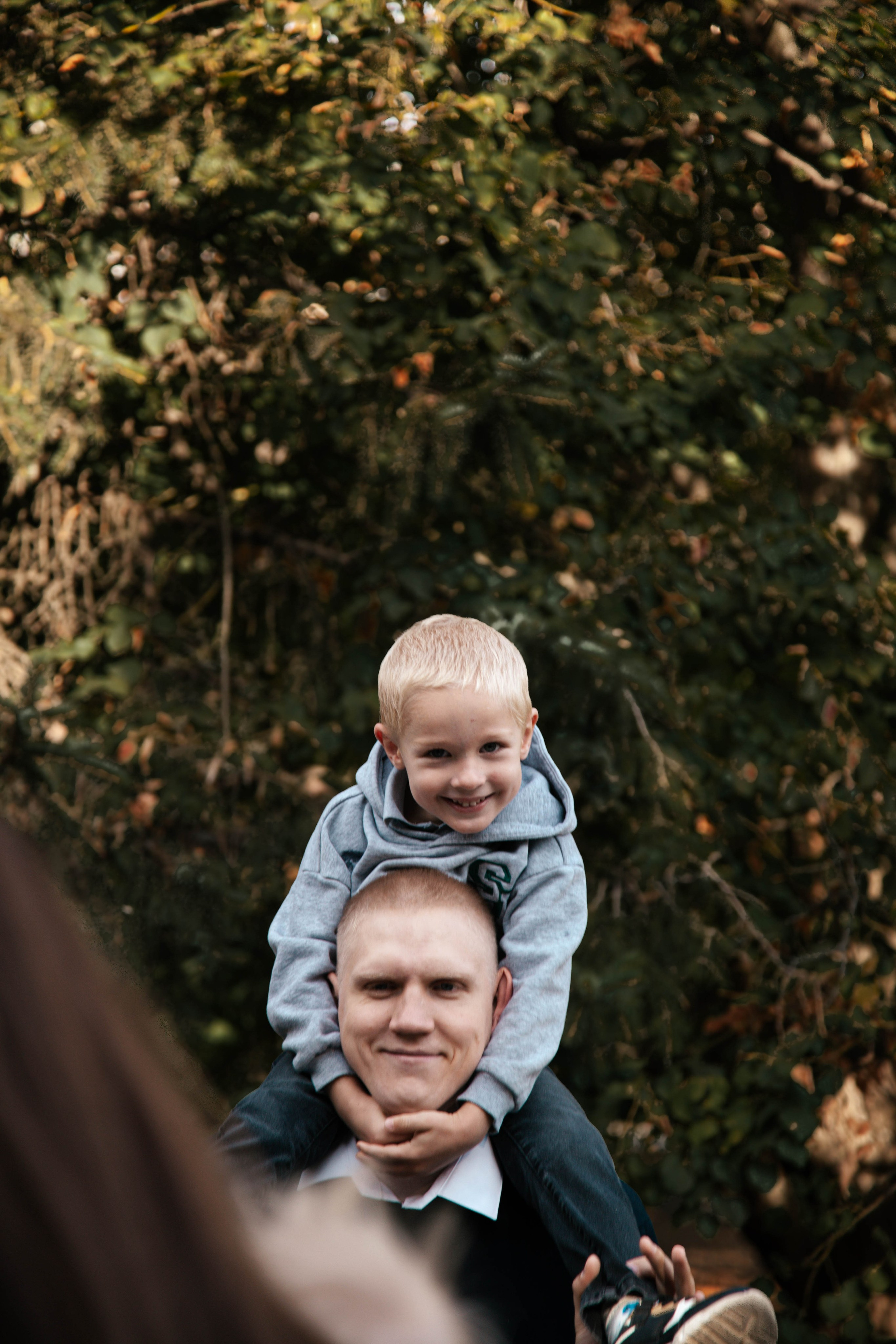 Семейная прогулка в роще. Семейный и детский фотограф Ксения Батищева