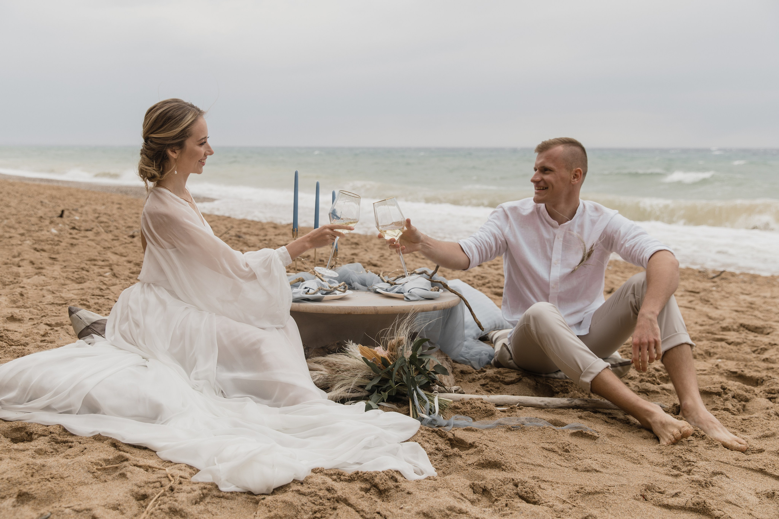 На берегу моря…. СВАДЕБНЫЙ ФОТОГРАФ В КРЫМУ И СЕВАСТОПОЛЕ