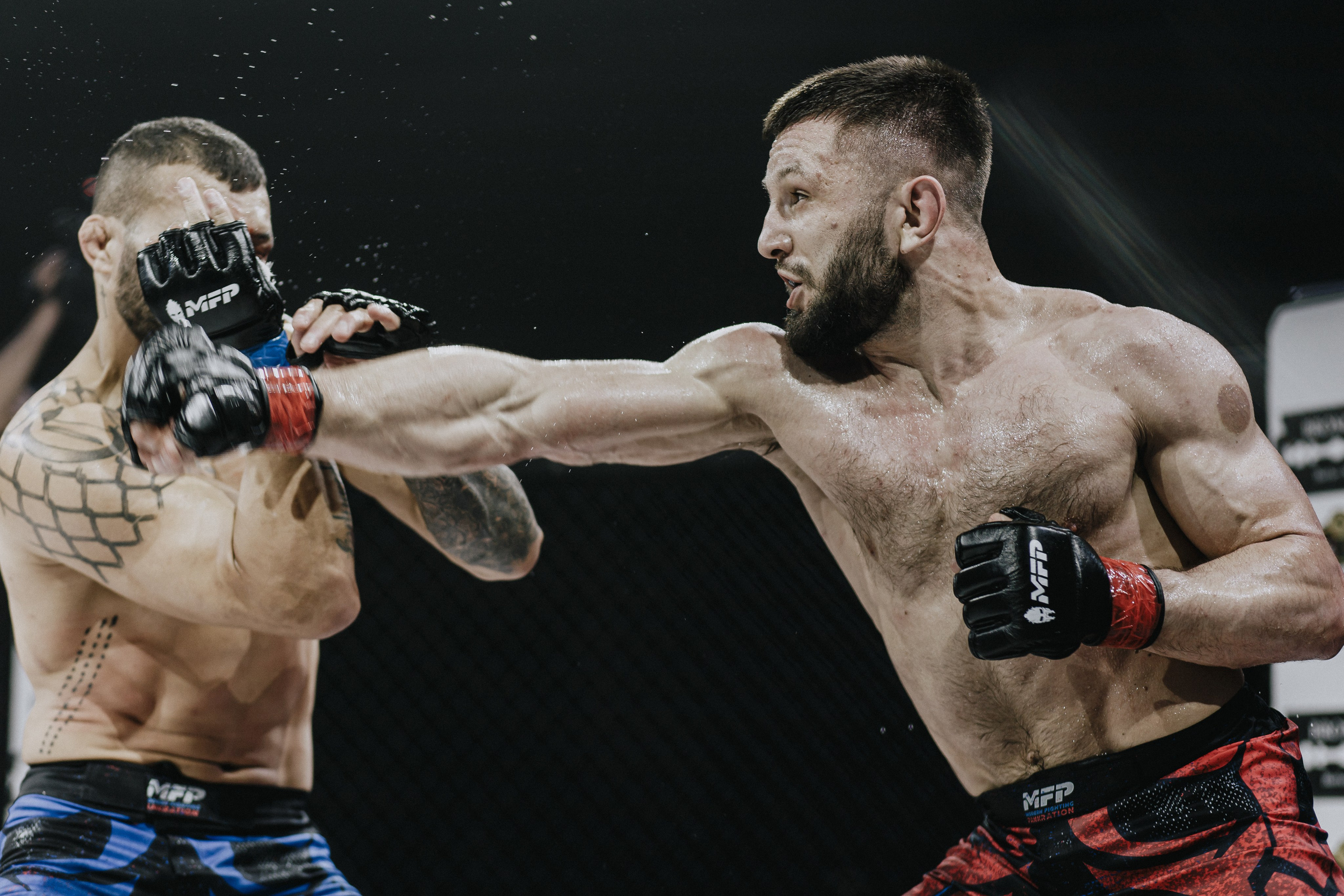 MFP246 МАКСИМ БУТОРИН VS МАРСИО БРЕНО. Фотограф Иркутск Антипин Сергей