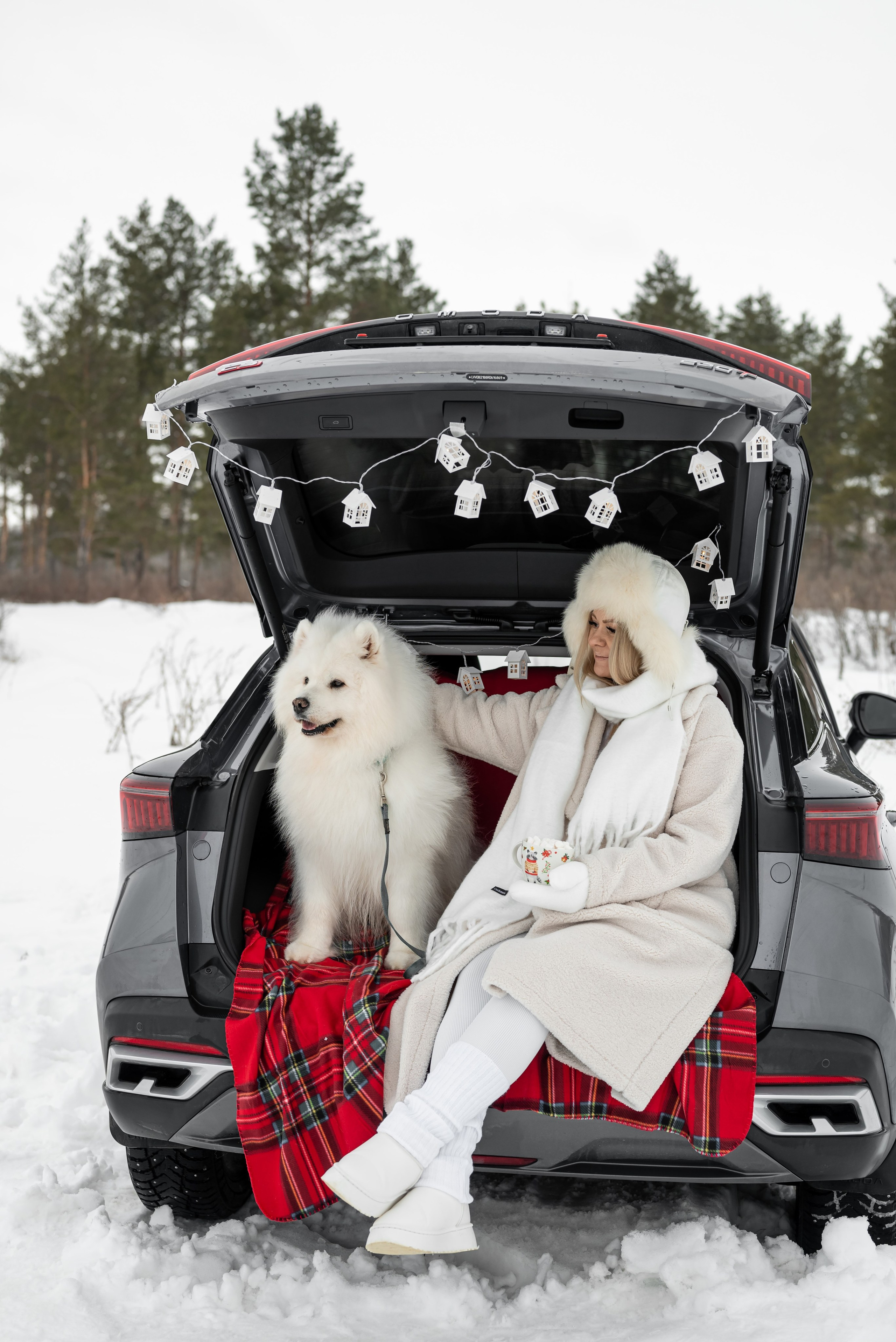 Фотопроект с Платоном и машиной на улице. Фотограф в городе Салават