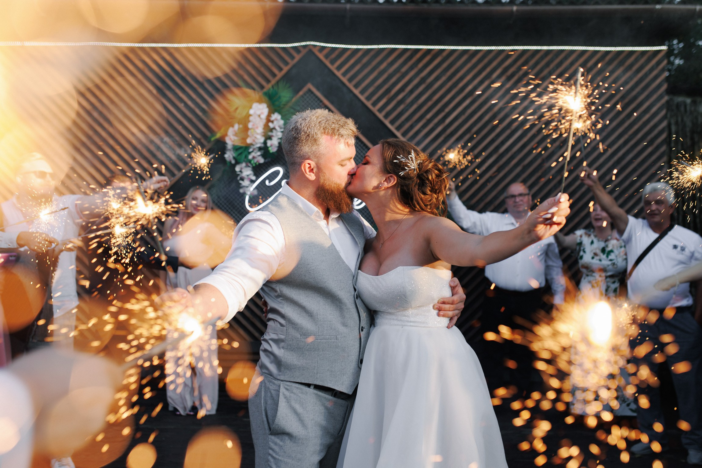 Свадебная фотосессия на финском заливе. Свадебный фотограф СПБ