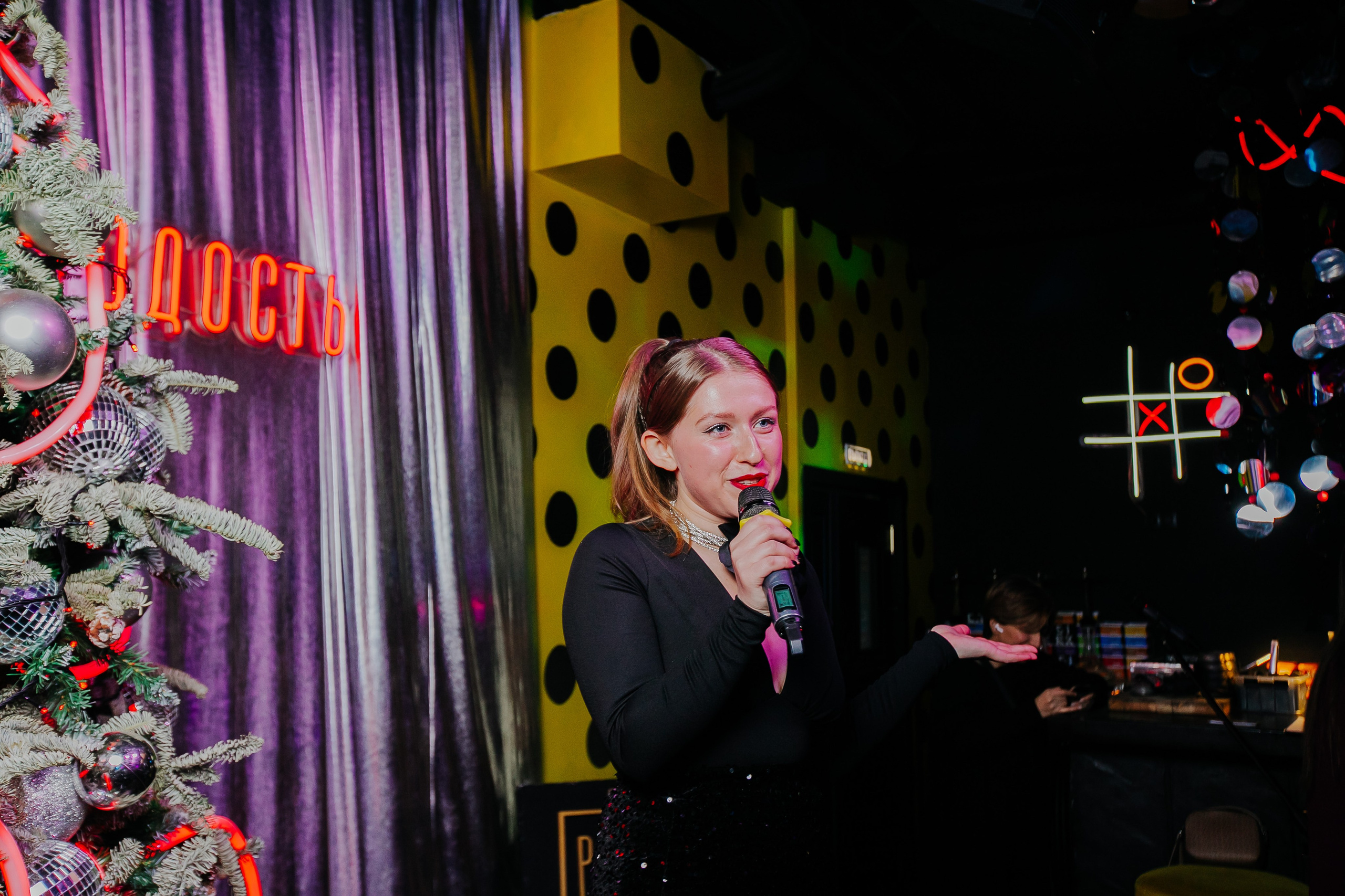 БАР МОЛОДОСТЬ. Репортажный и портретный фотограф в Екатеринбурге Гизатуллин Марат