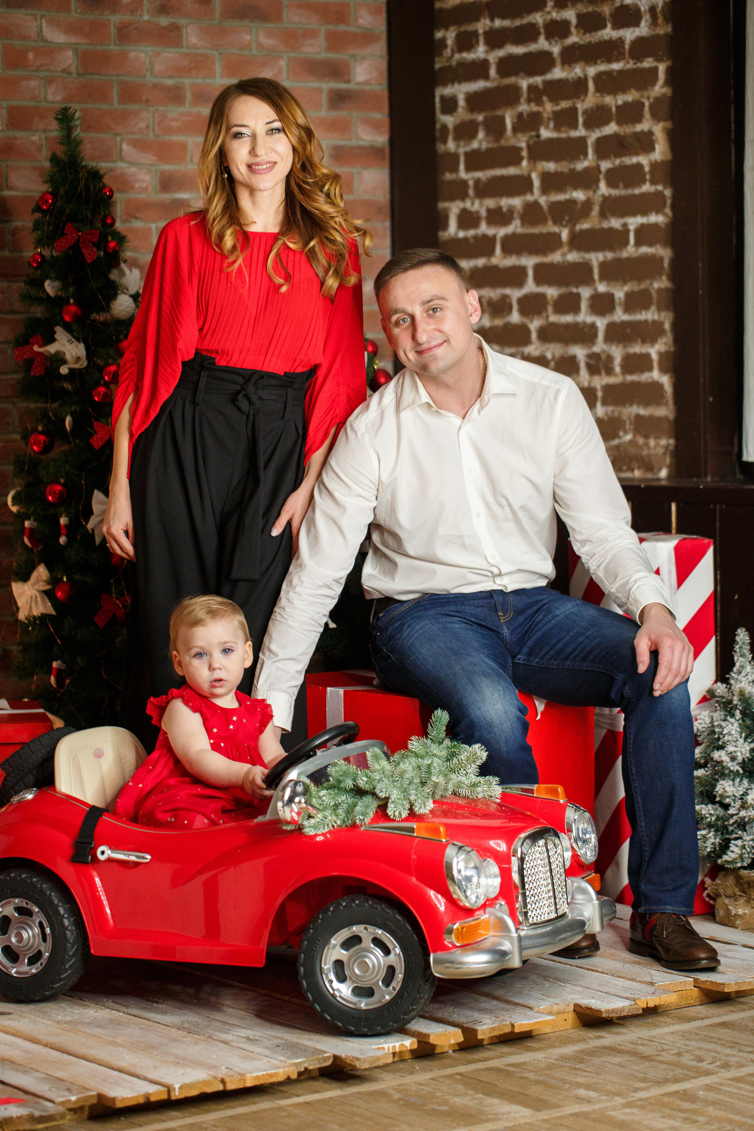 Артем, Алиса, Евгений и Дина. Свадебный фотограф в Краснодаре Андрей Тюменев