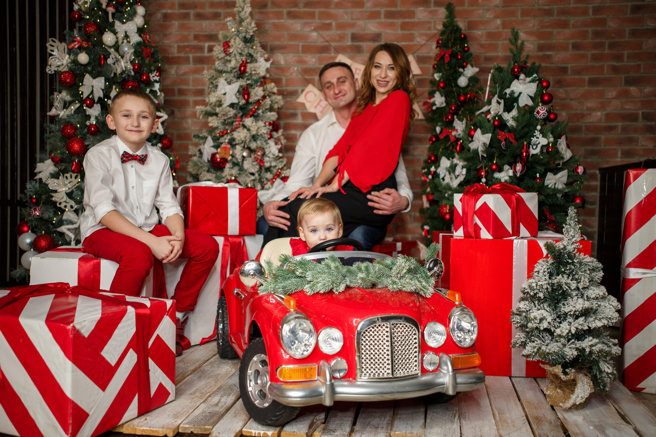 Артем, Алиса, Евгений и Дина. Свадебный фотограф в Краснодаре Андрей Тюменев