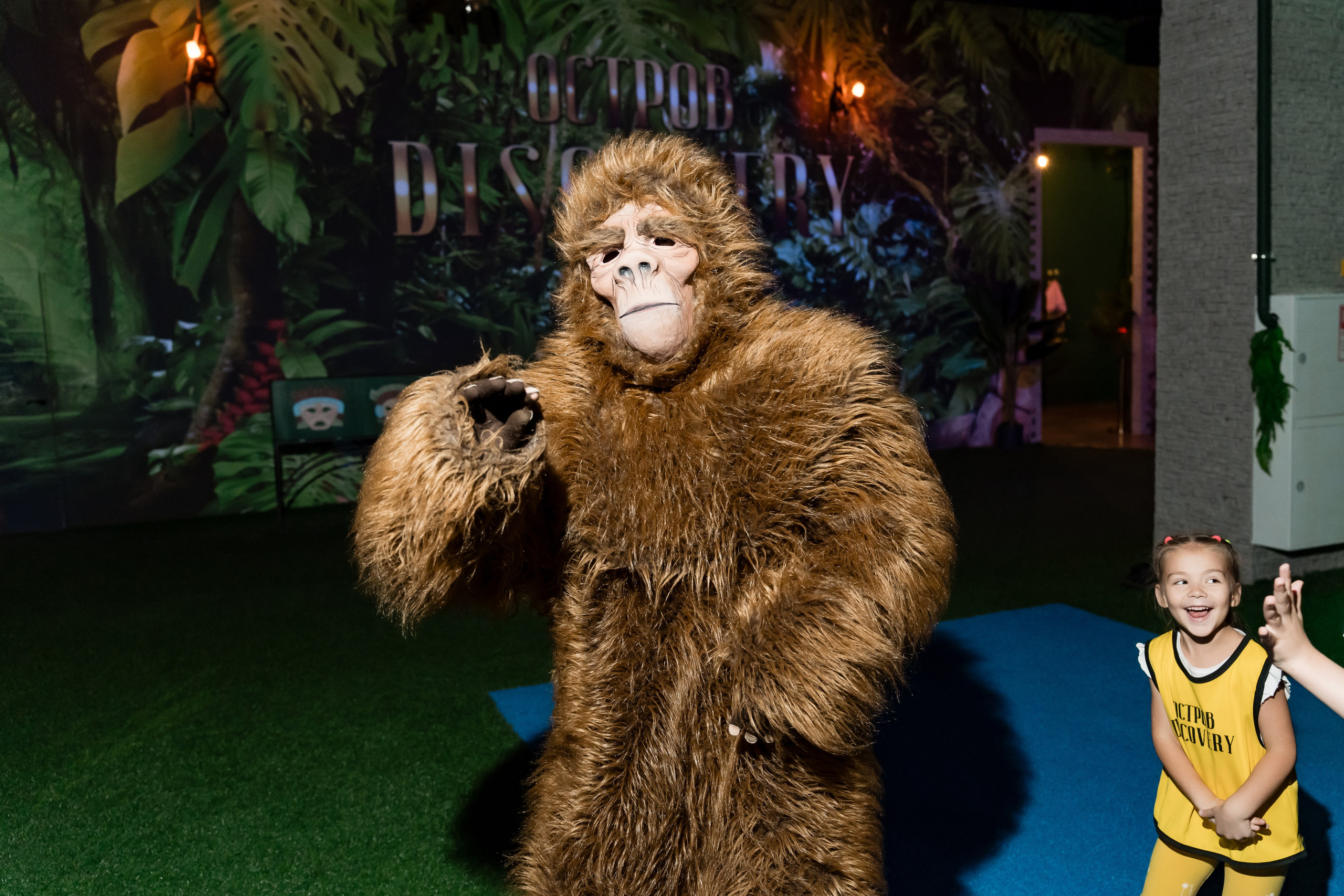 С Днем Рождения, Гена! Остров Discovery