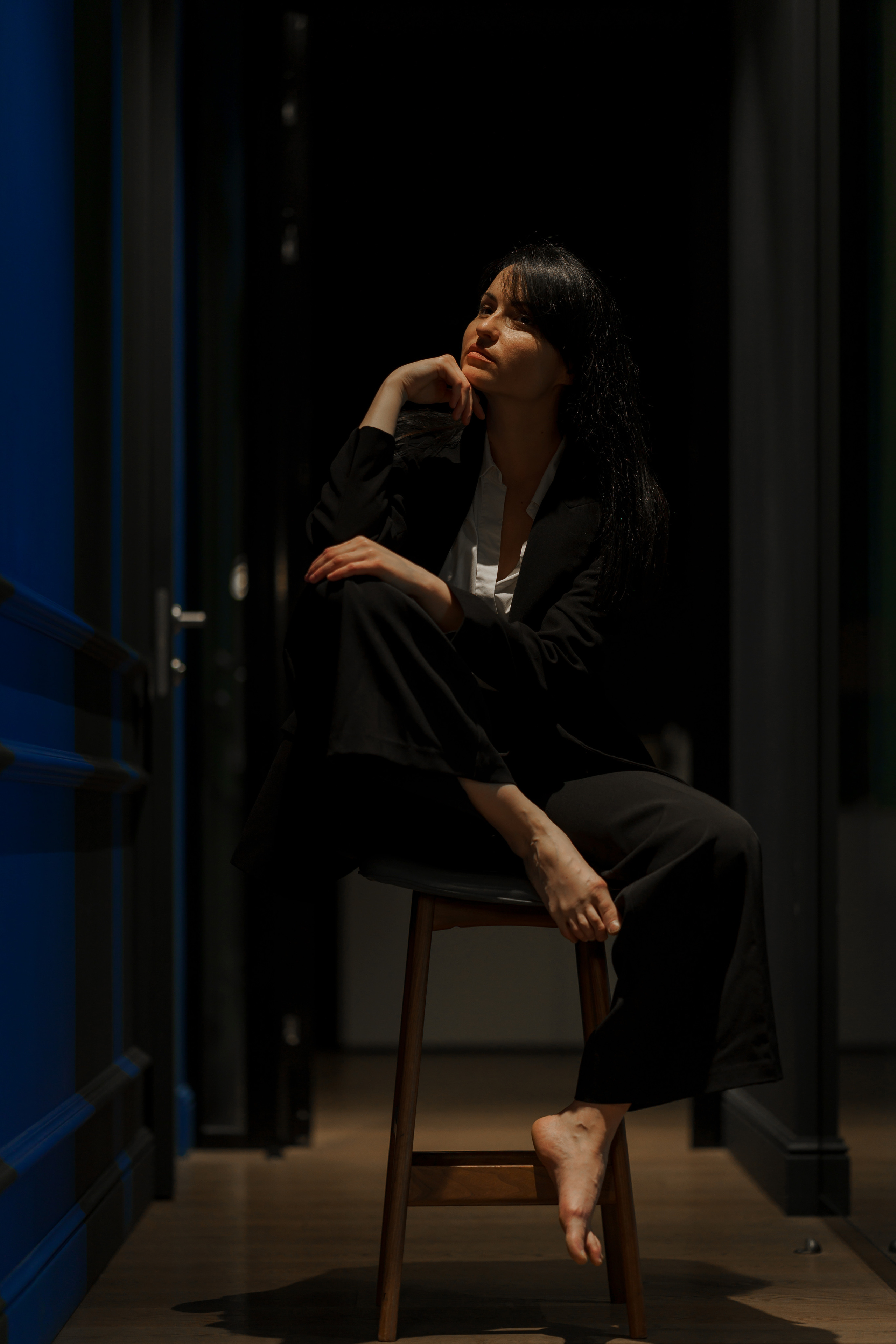 В помещении. Photomantis