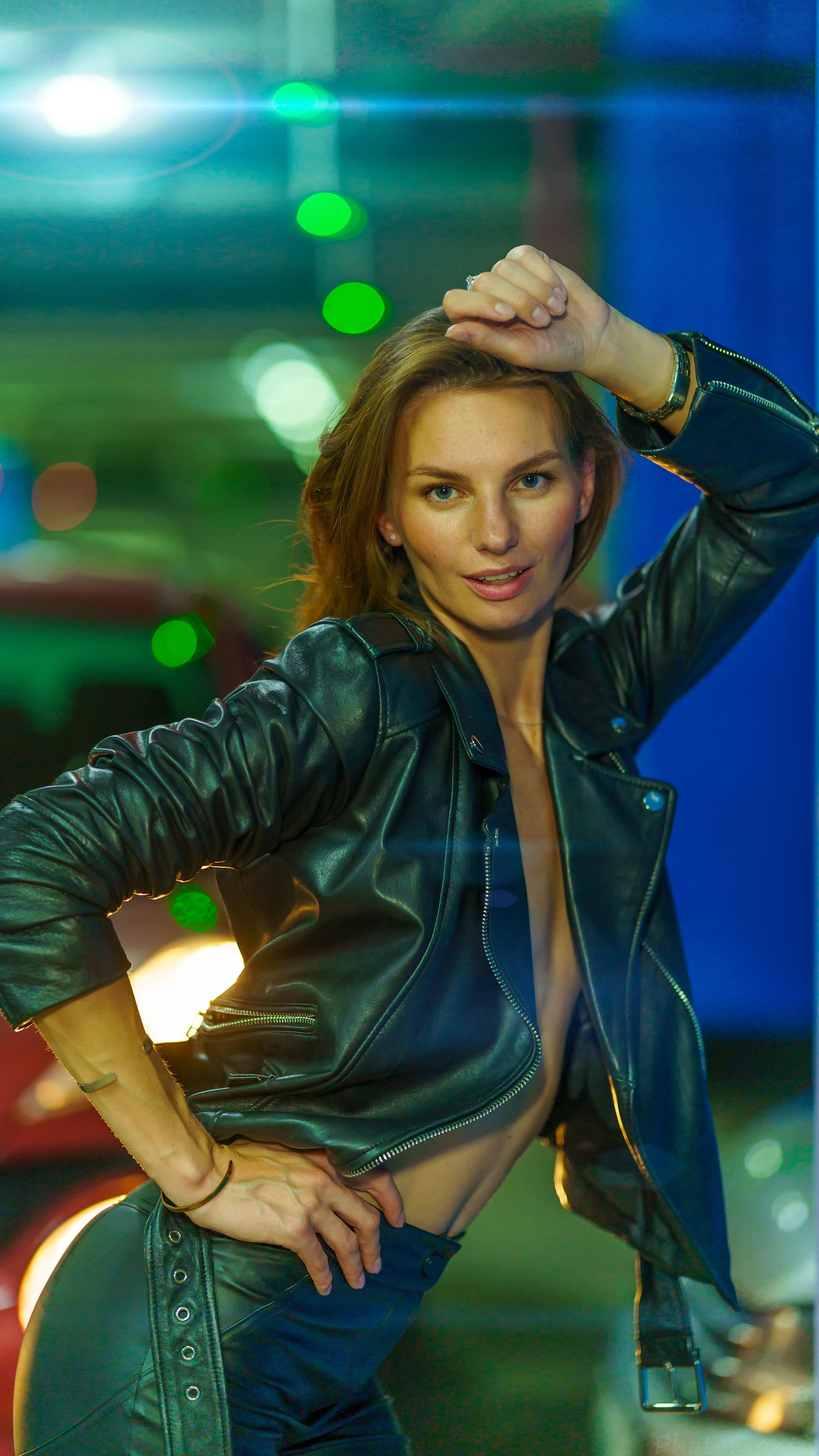 На парковке. Photomantis