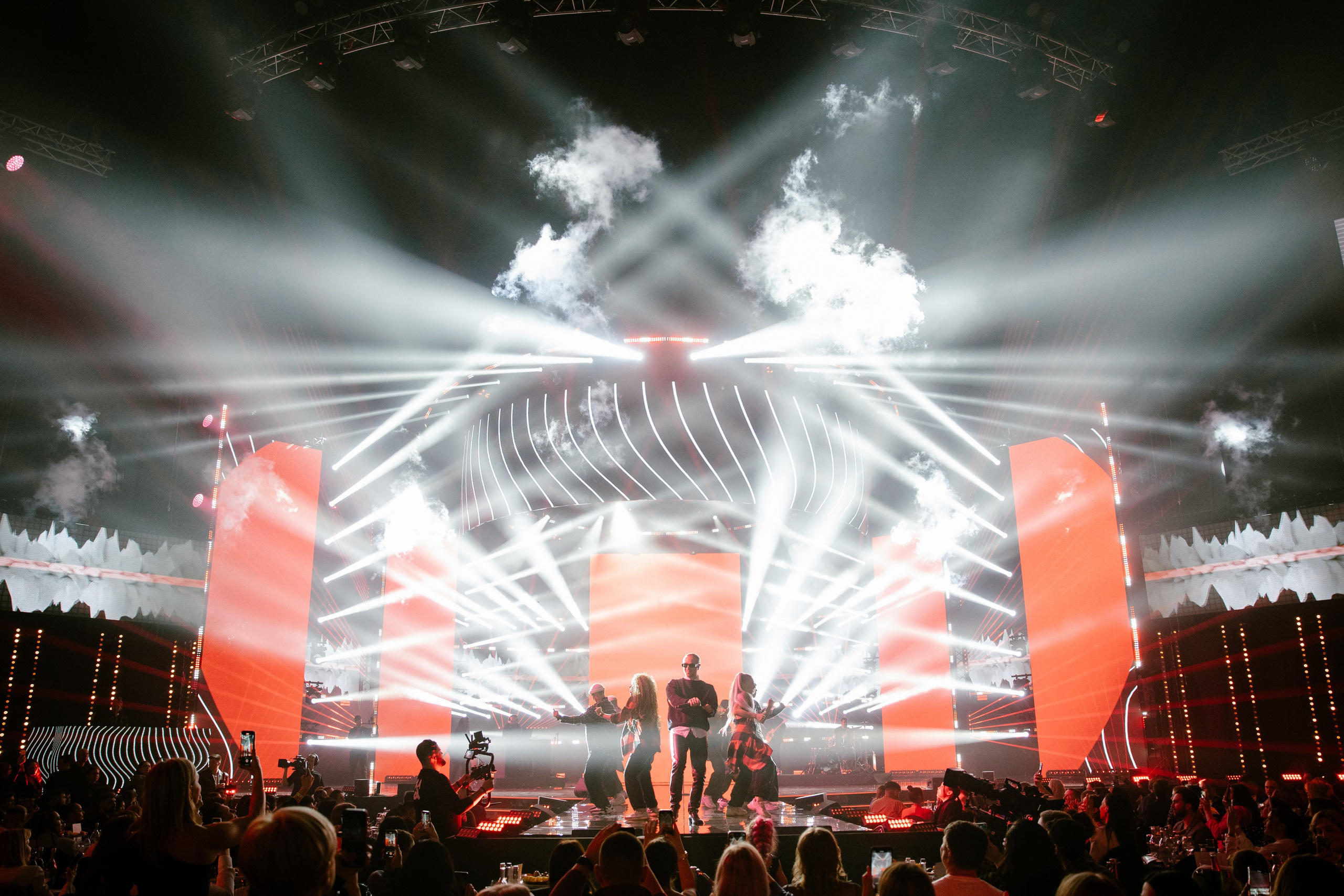 ЖАРА ТВ. Светский фотограф — Анисина Ирина