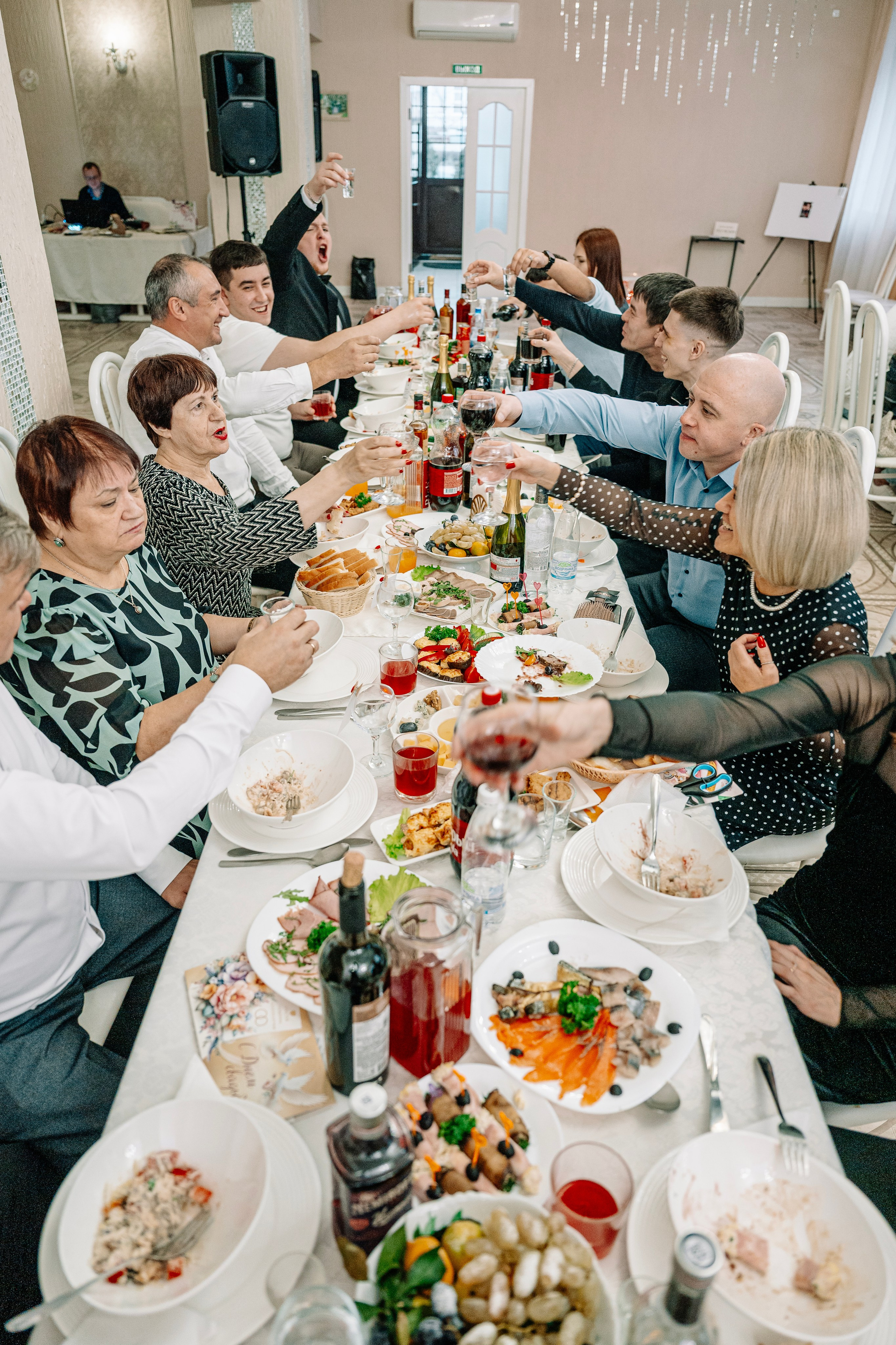 Вячеслав + Виктория. Венчание, свадебное торжество.г.Зеленодольск. Свадебный фотограф в Казани, и Зеленодольске Радик Мухаметов