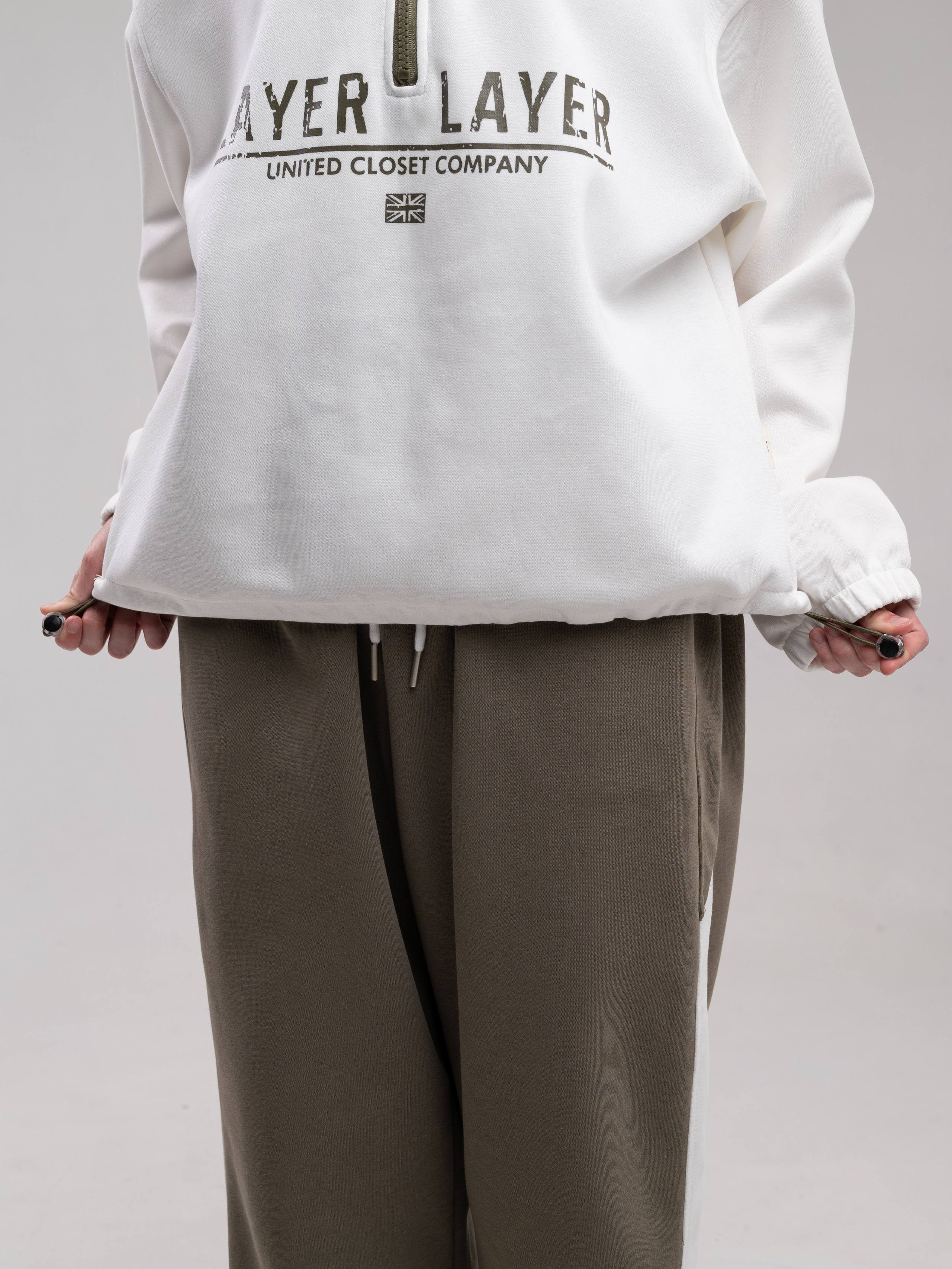 Костюмы для девочки. Предметный фотограф, фото для маркетплейсов Пятигорск, КМВ