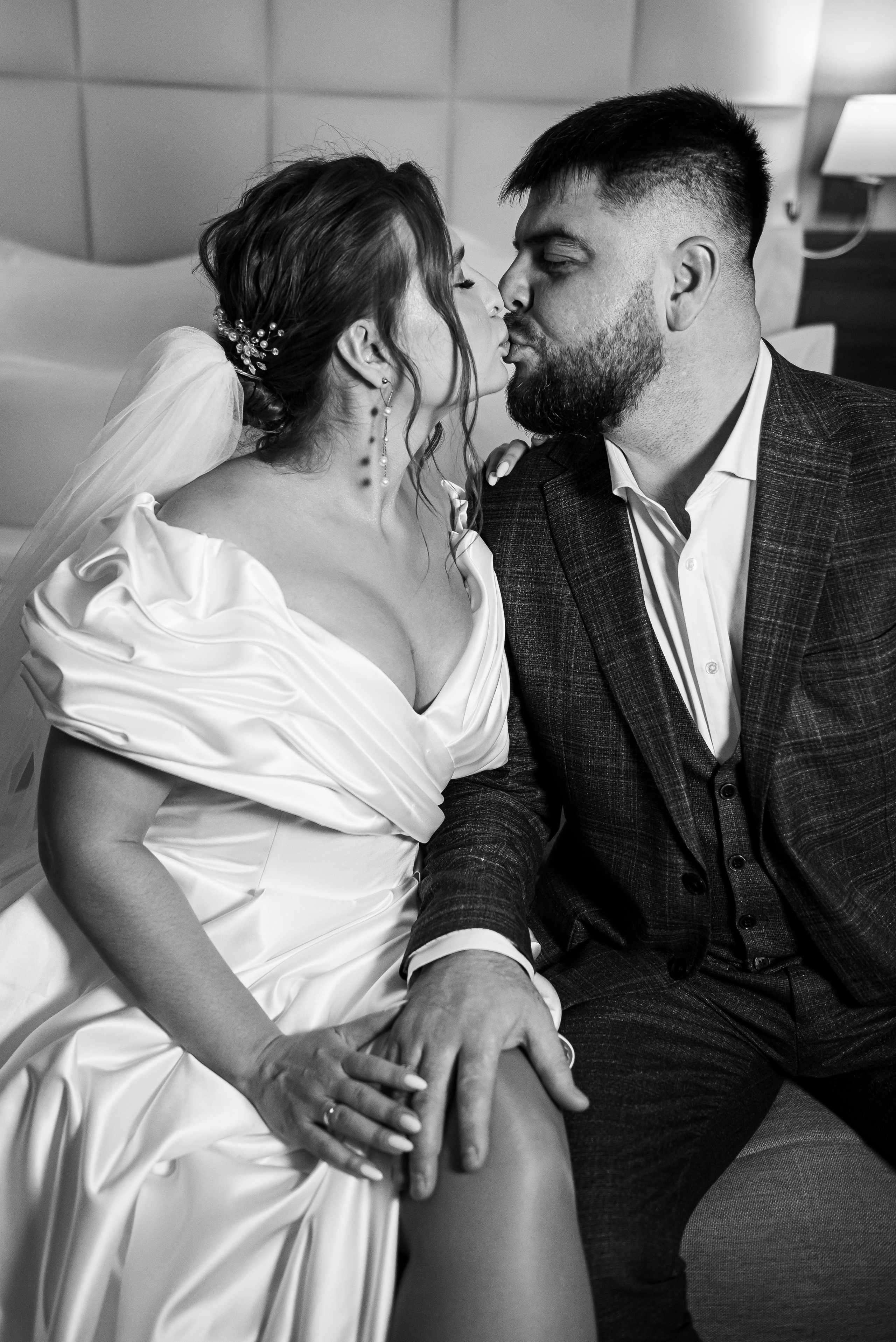 Свадебная фотосессия в отеле Томь г. Кемерово