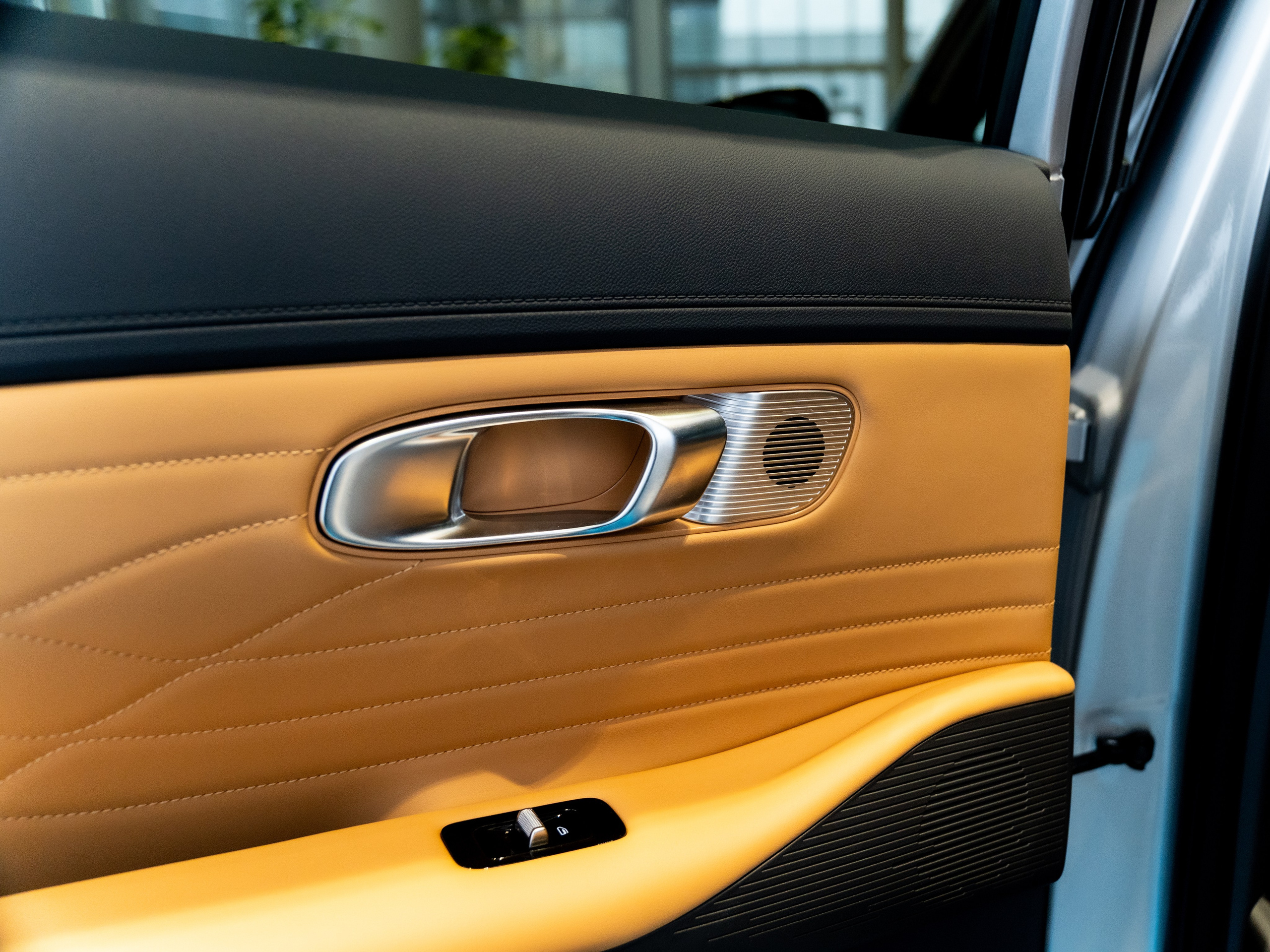 GEELY EX5 EM-I. Opasnophoto.com