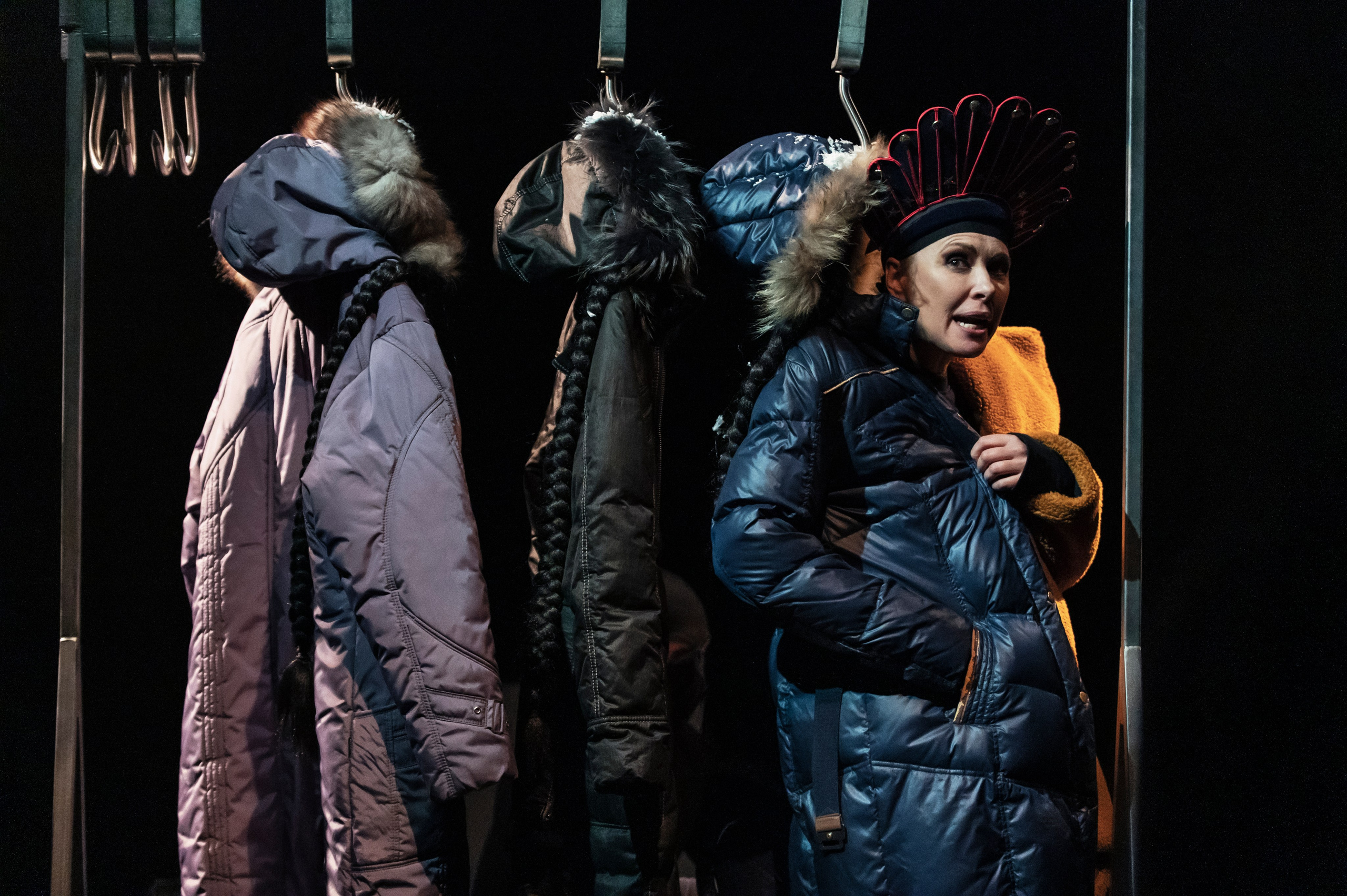 Спектакль "Магазин", Небольшой Драматический Театр /Санкт-Петербург/. Татьяна Колганова, Анна Шельяпкова, Михаил Тараканов